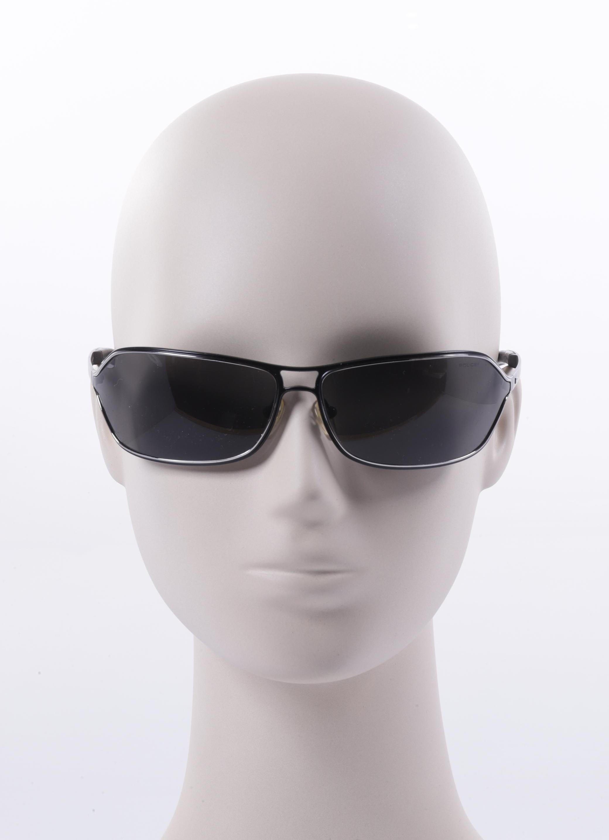 

883 Police Herren Sonnenbrille, schwarz, Gr.