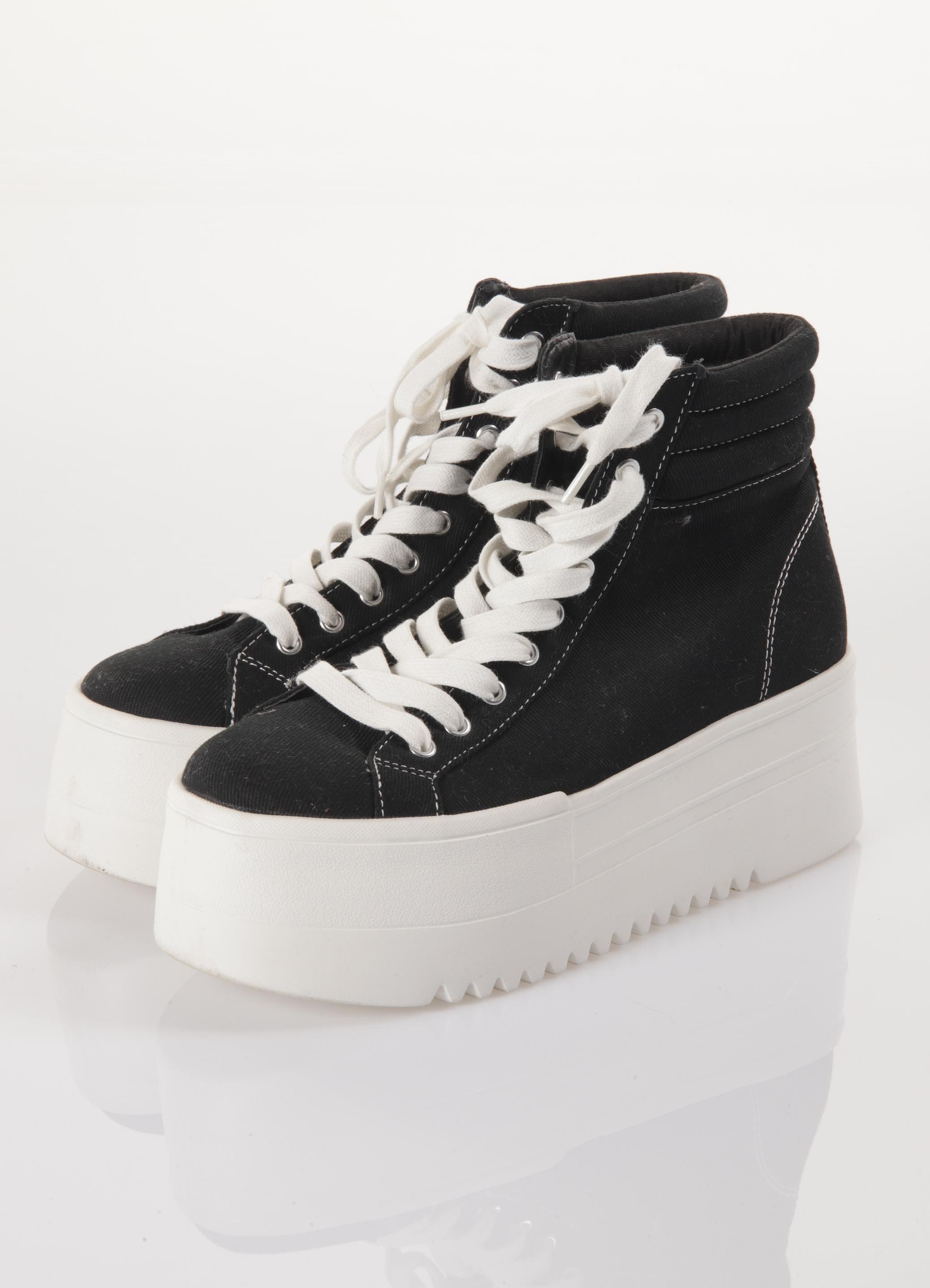 

bershka Damen Sneakers, schwarz, Gr. 38