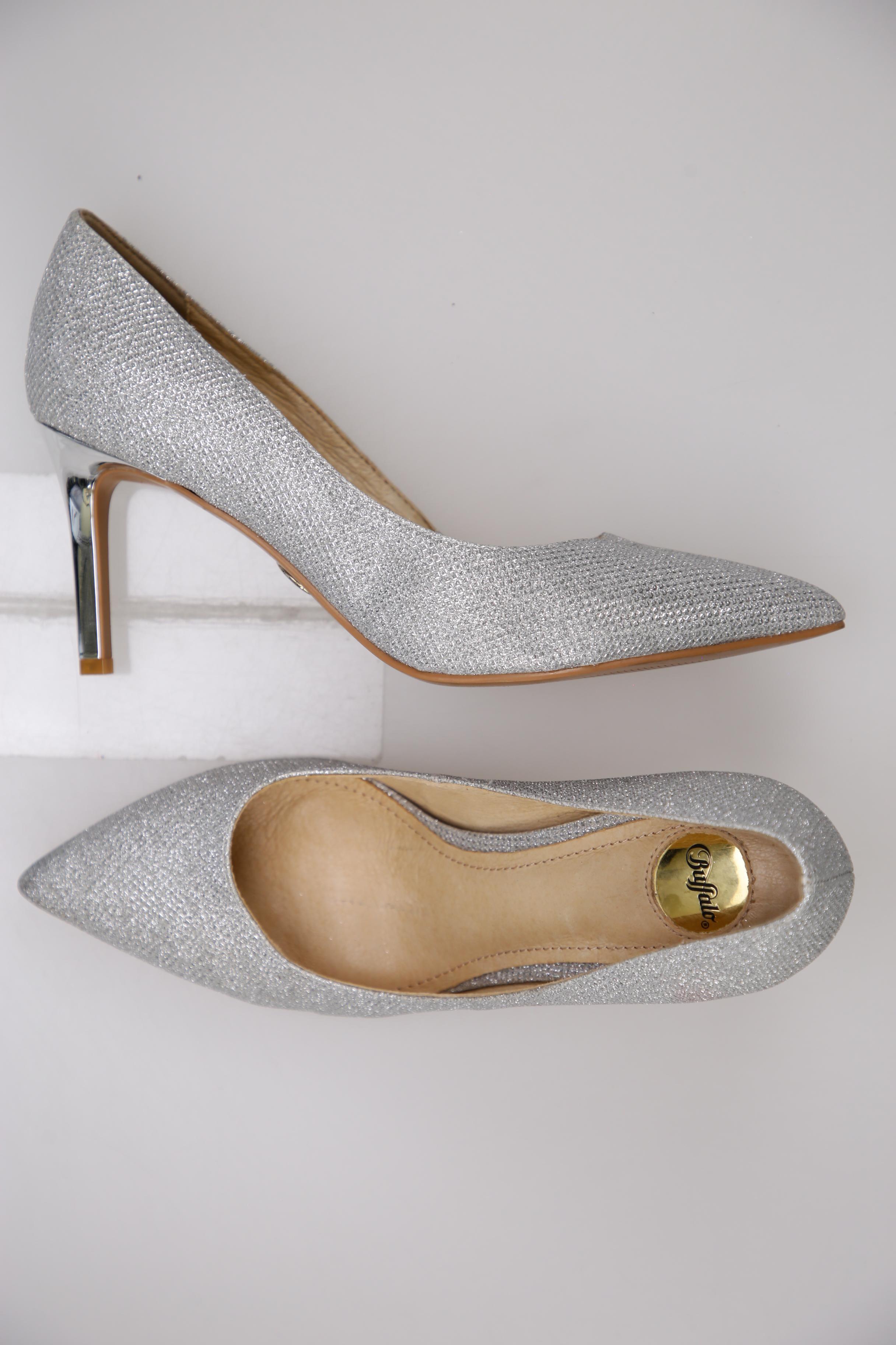 

Buffalo London Damen Pumps, silber, Gr. 39