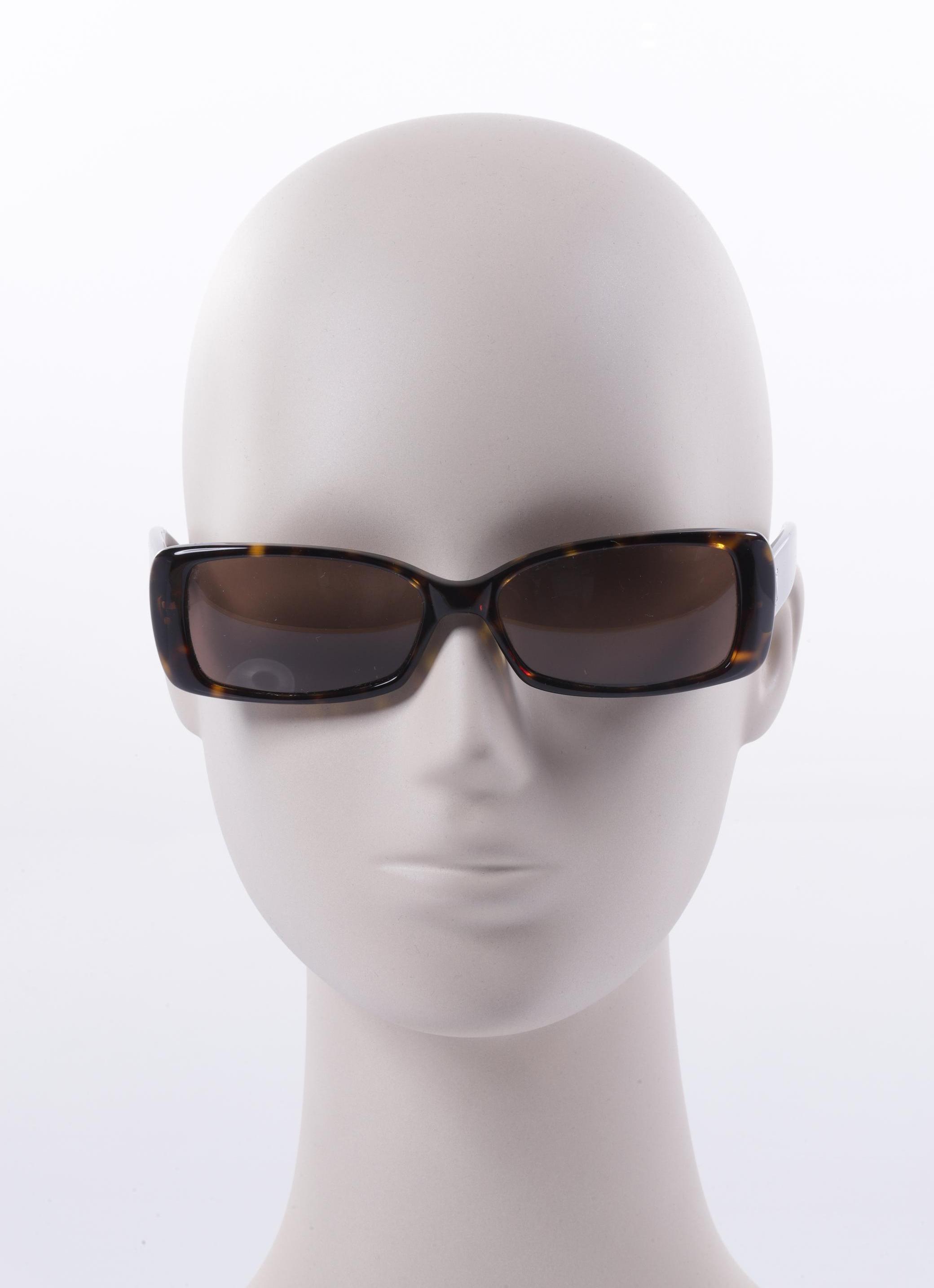 

Calvin Klein Damen Sonnenbrille, braun, Gr.