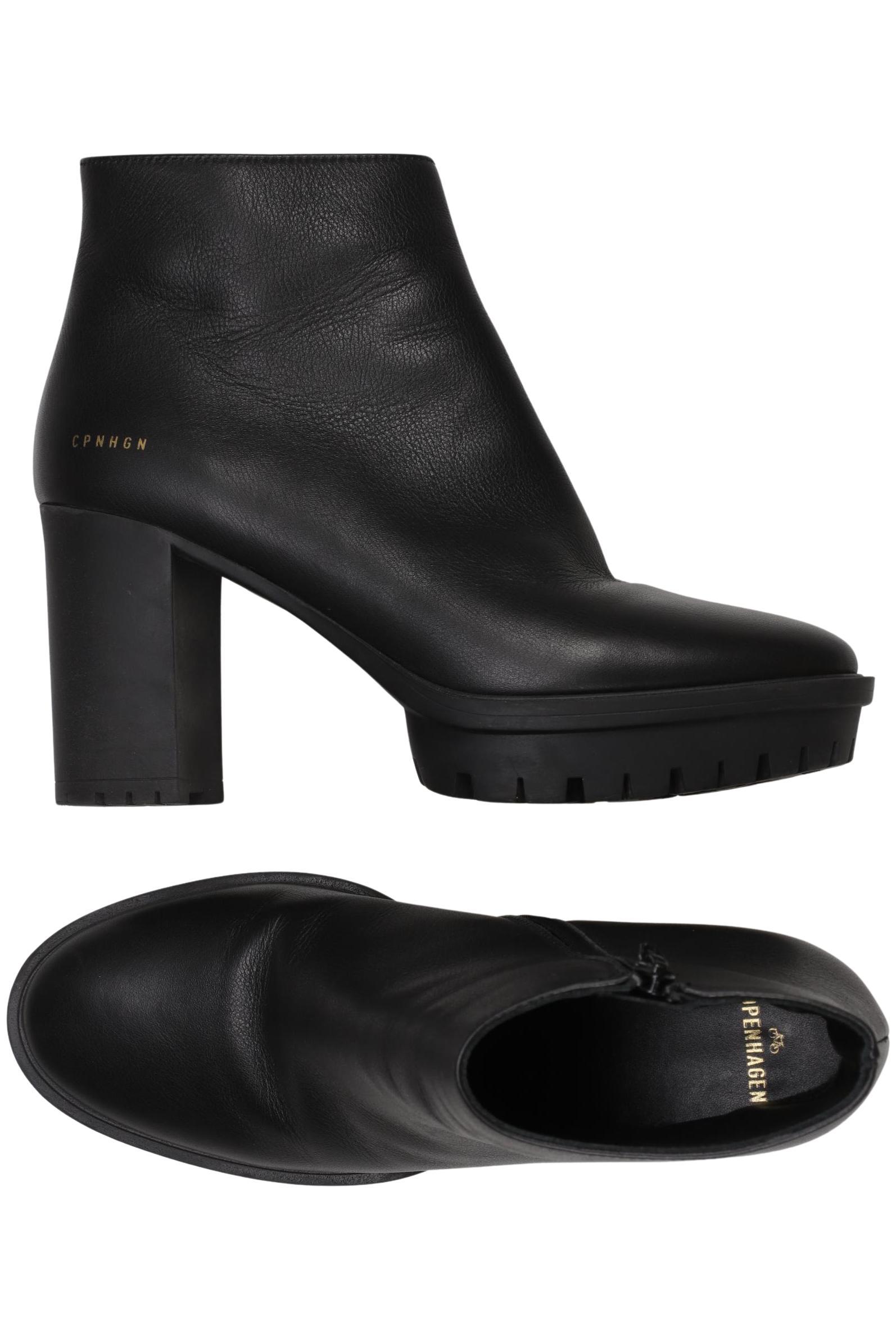 

Copenhagen Studios Damen Stiefelette, schwarz, Gr. 40