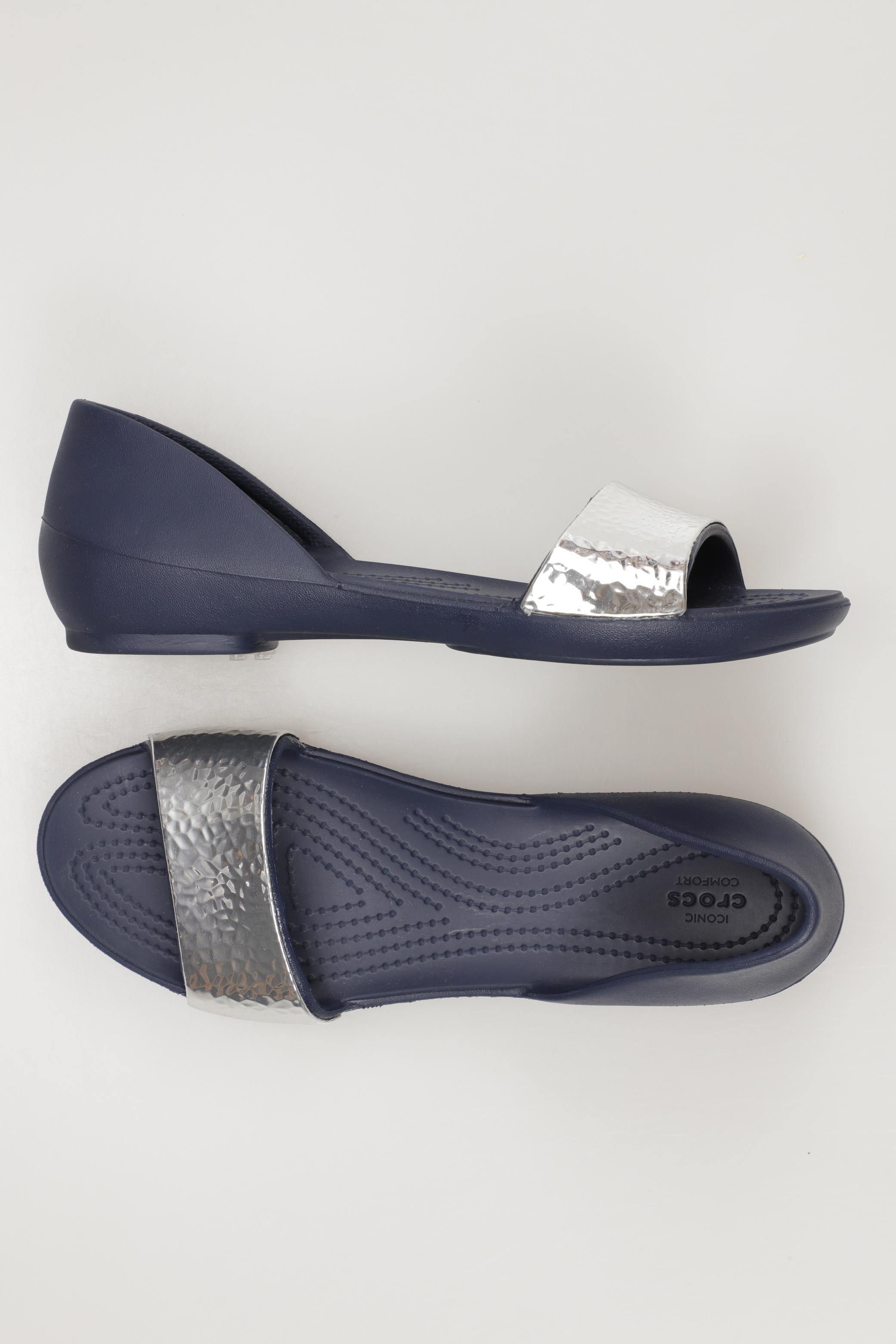 

Crocs Damen Sandale, marineblau, Gr. 6
