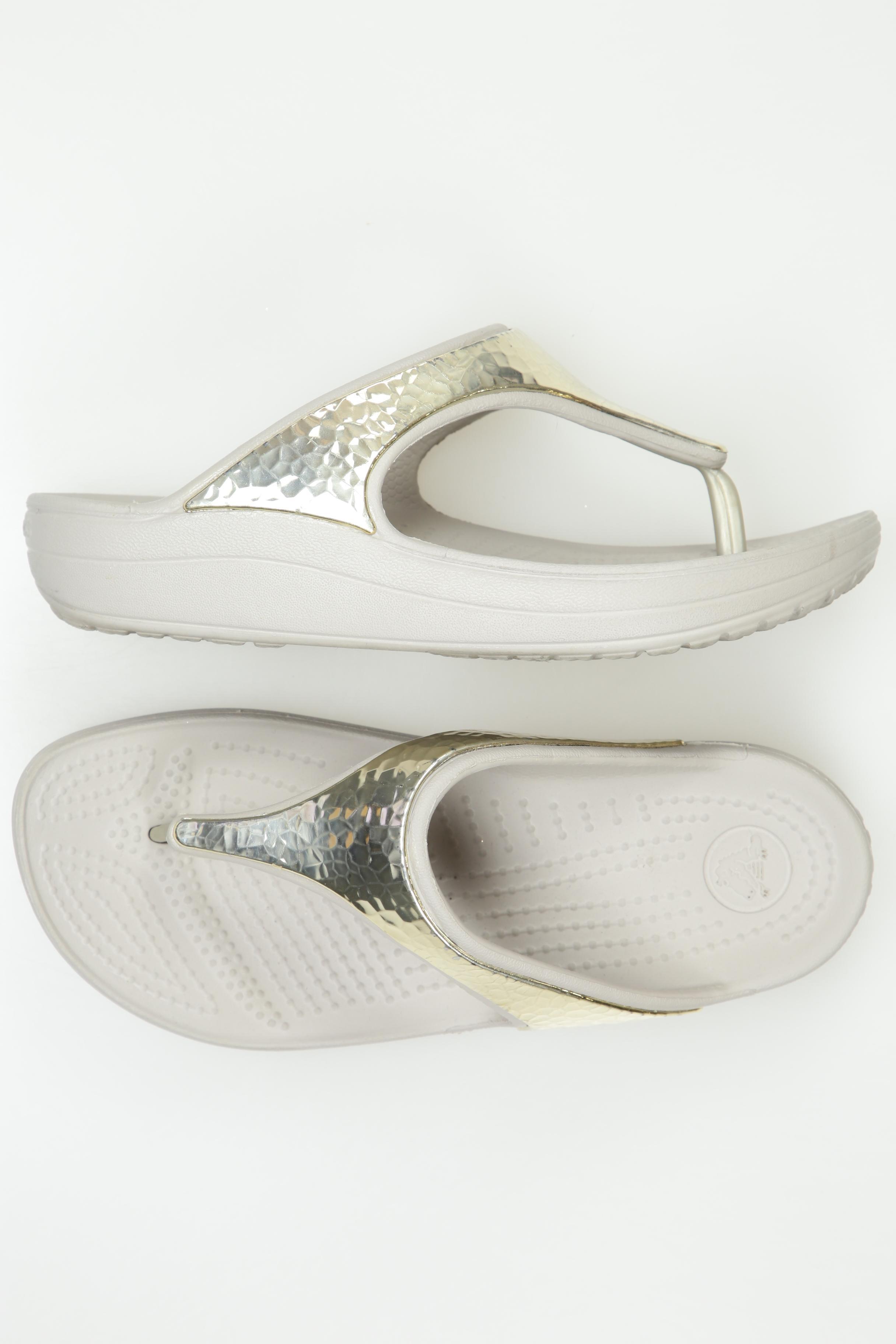 

Crocs Damen Sandale, gold, Gr. 5