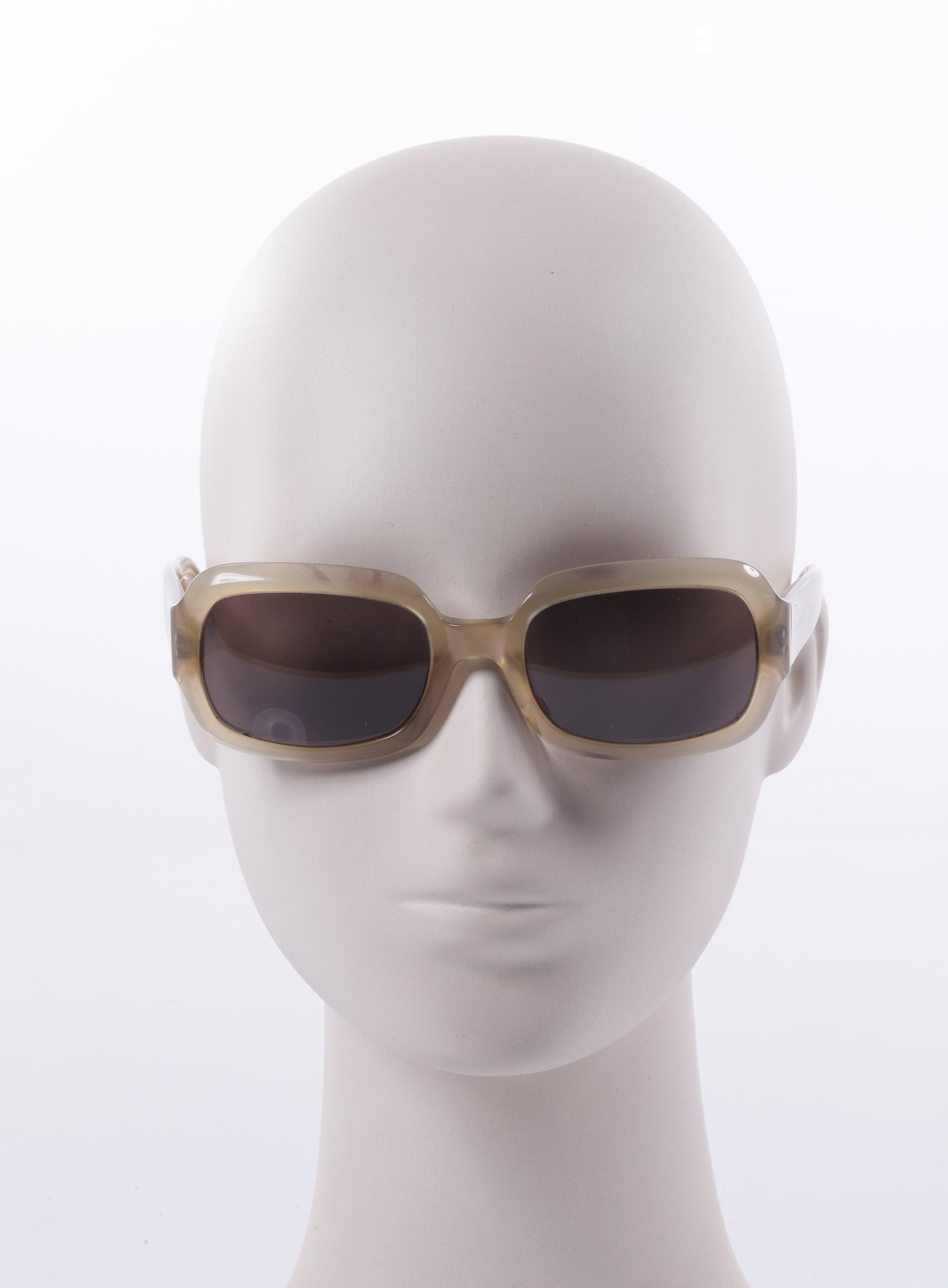

Giorgio Armani Damen Sonnenbrille, beige, Gr.