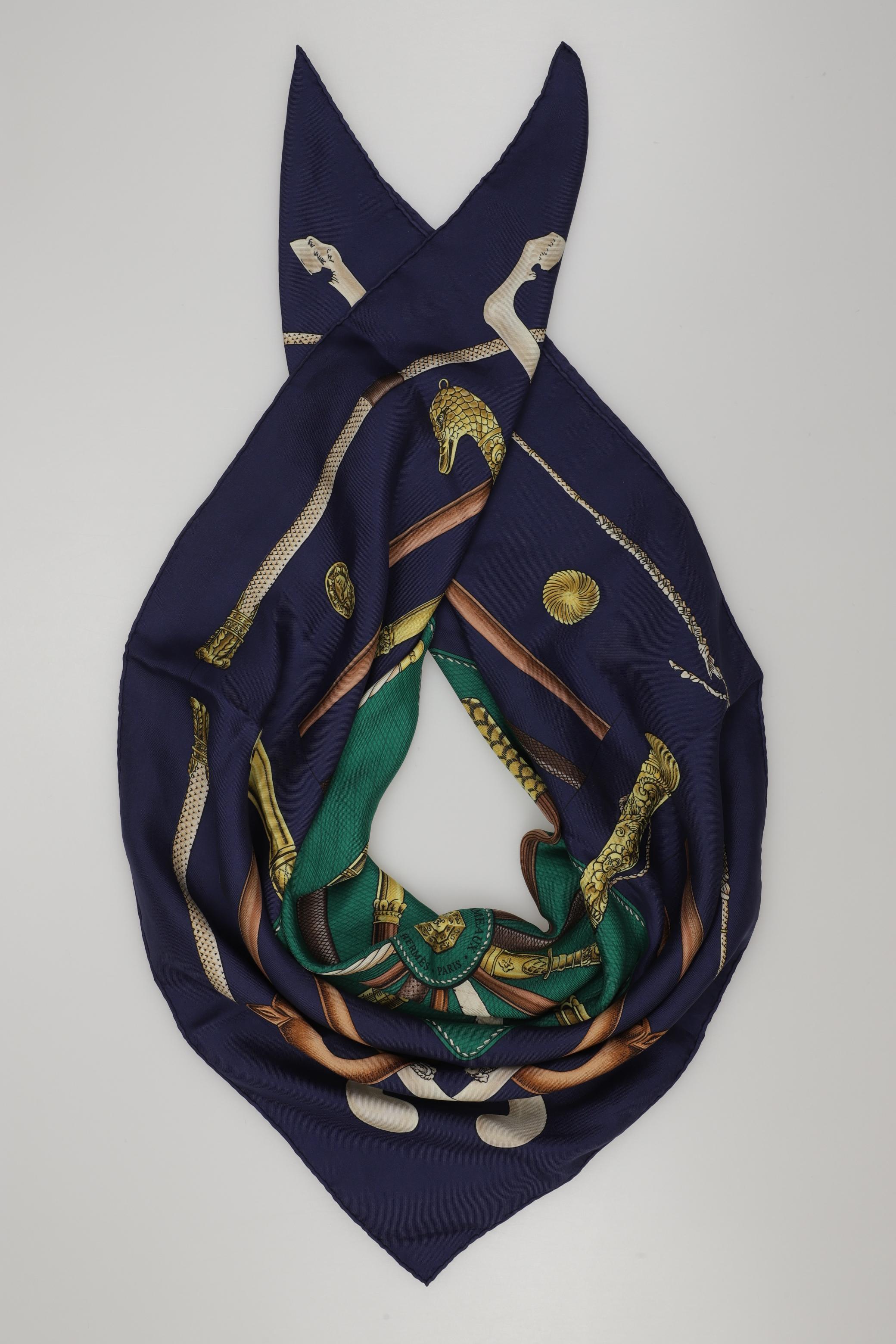 

Hermes Damen Schal, marineblau, Gr.