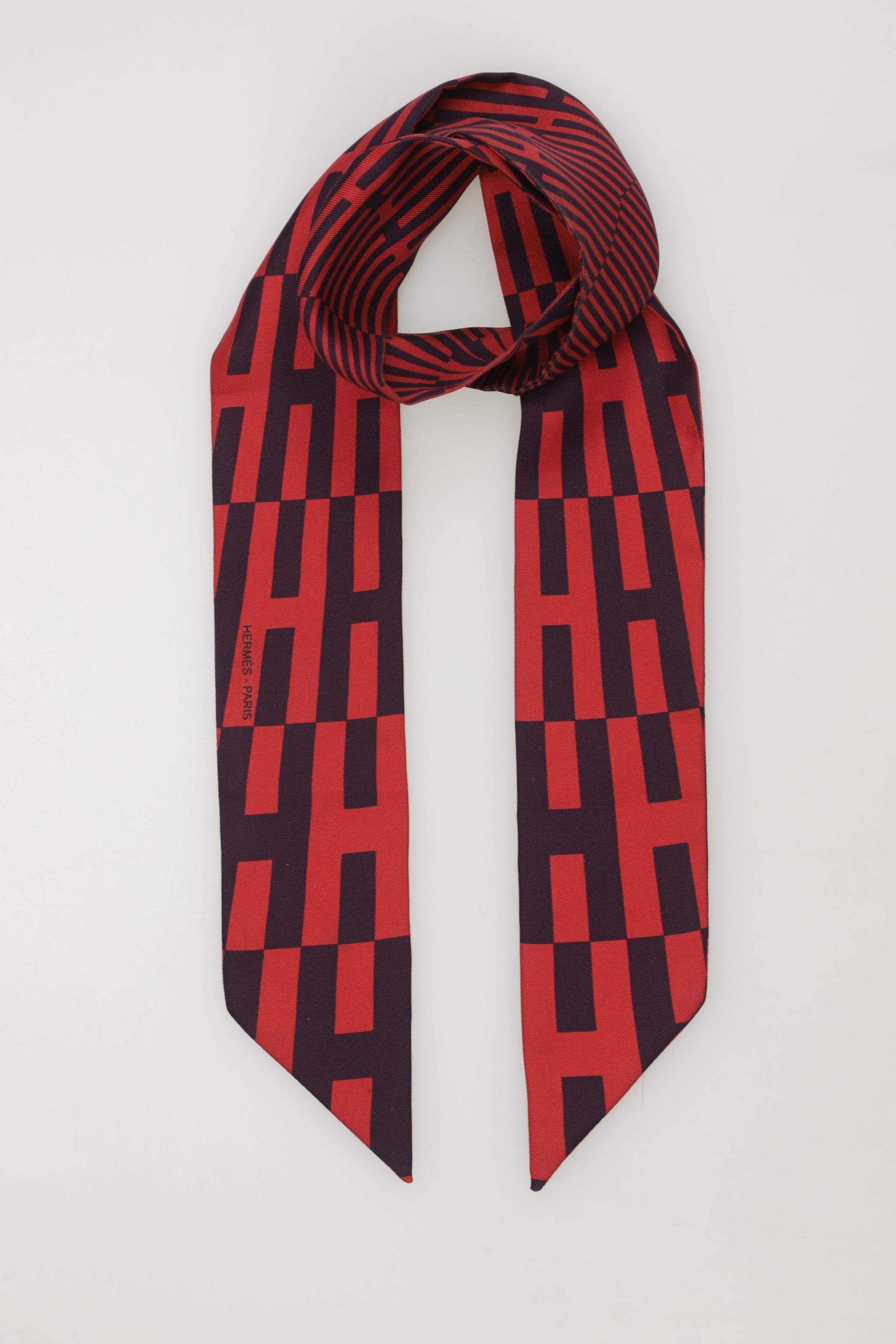 

Hermes Damen Schal, marineblau, Gr.