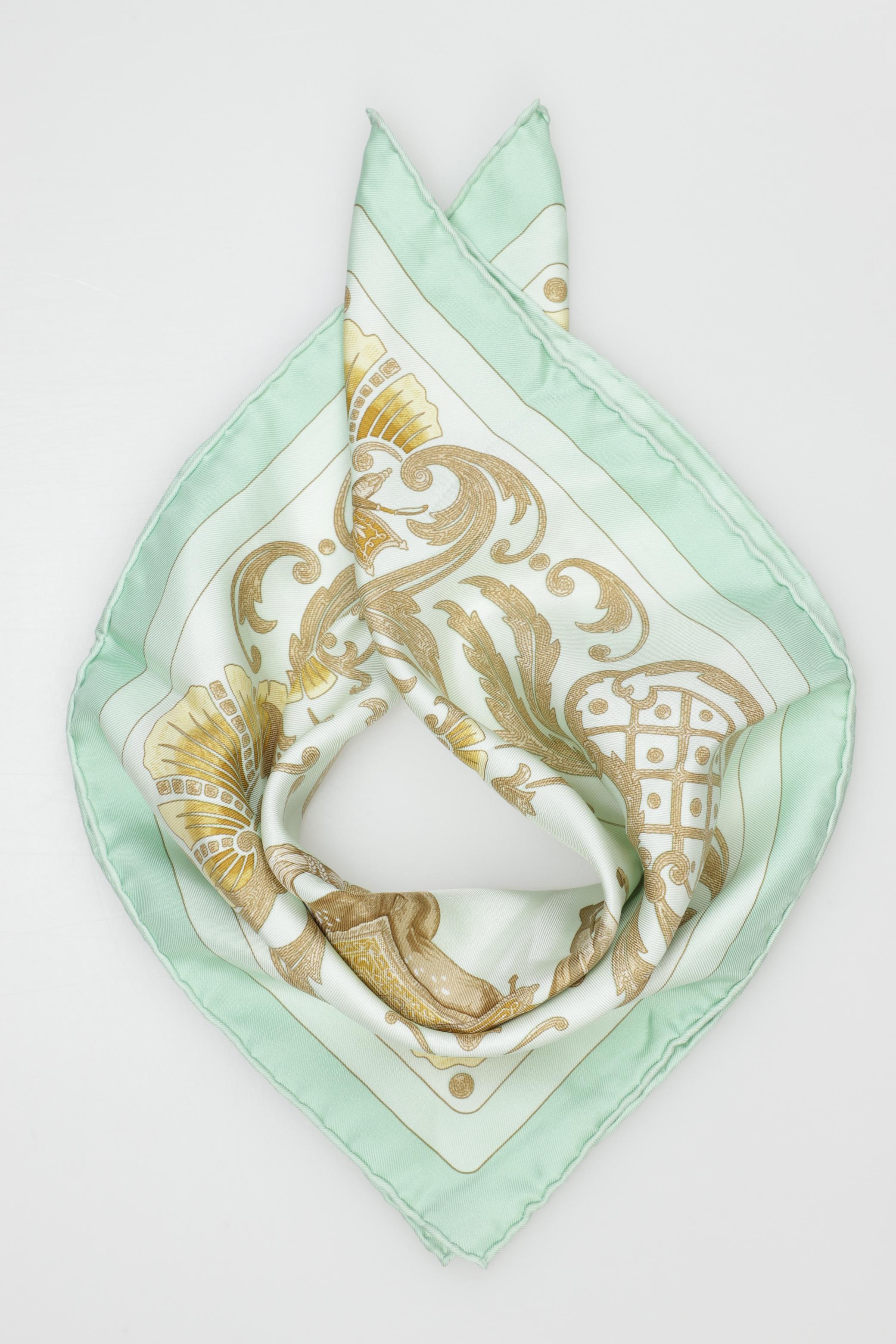 

Hermes Damen Schal, hellgrün, Gr.