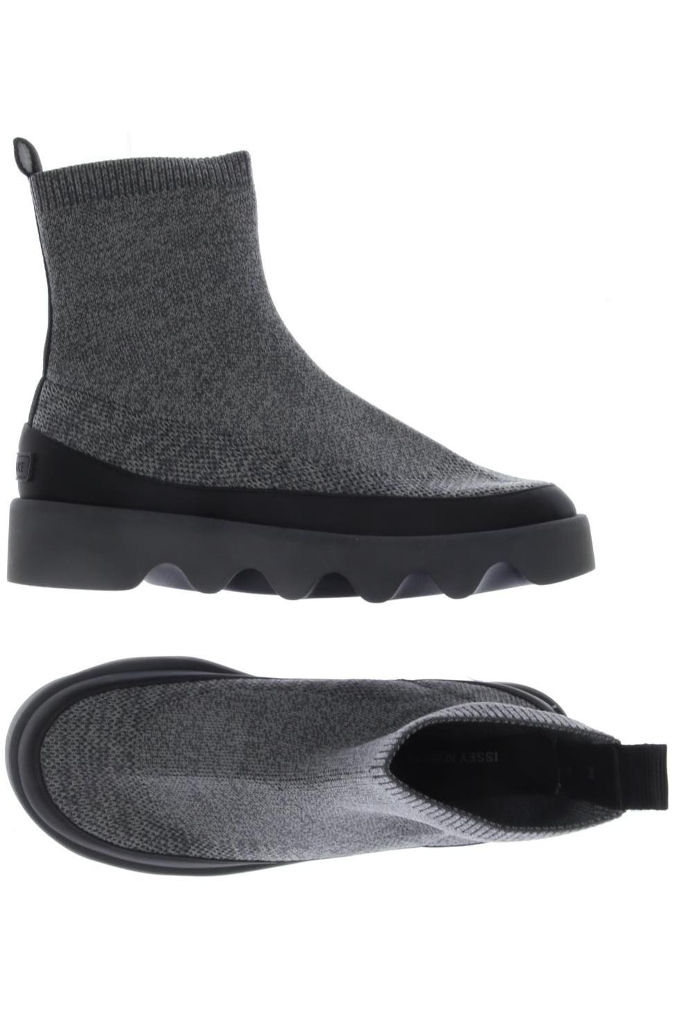 

Issey Miyake Damen Sneakers, grau, Gr. 36