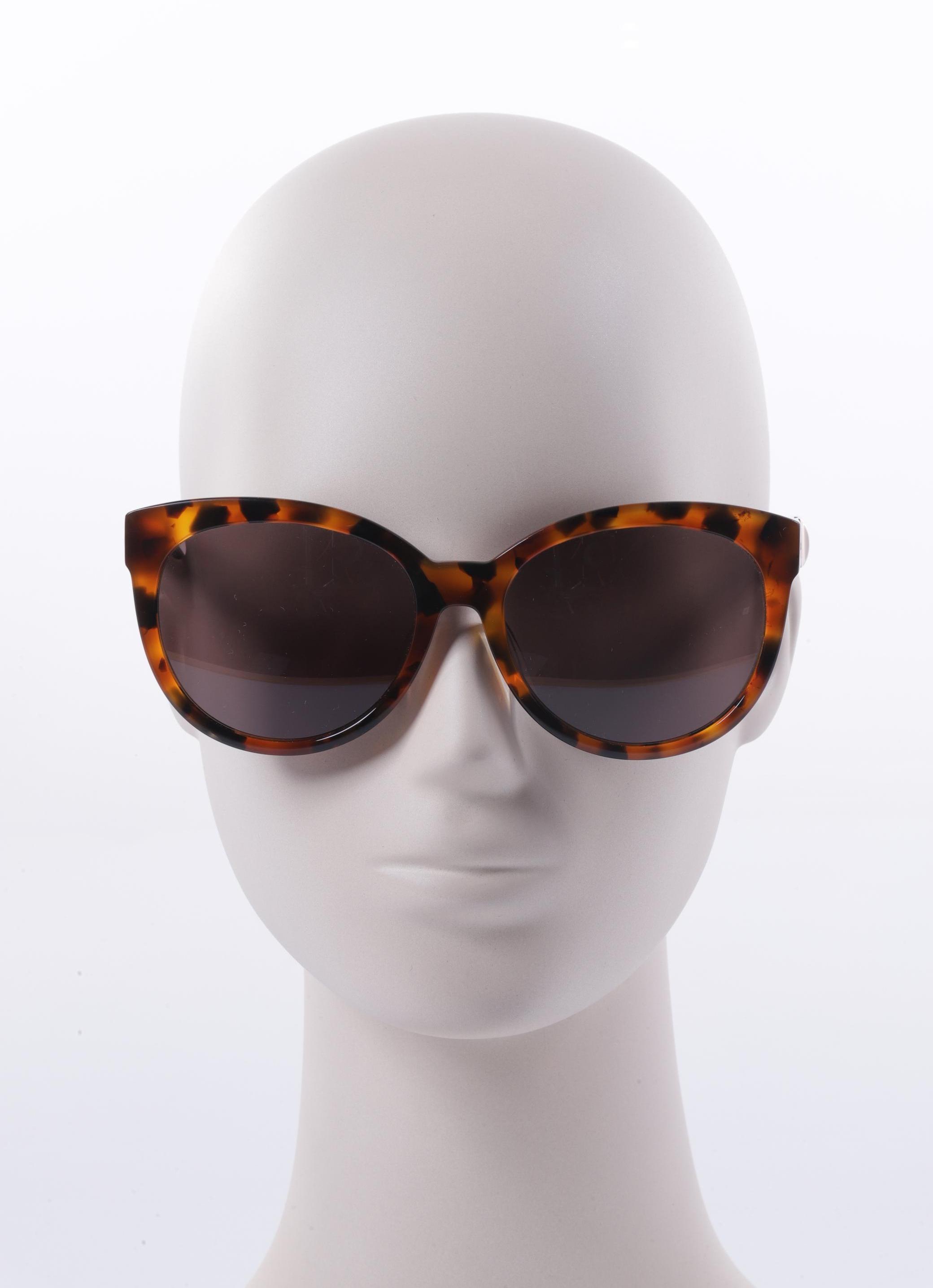 

Max Mara Damen Sonnenbrille, braun, Gr.