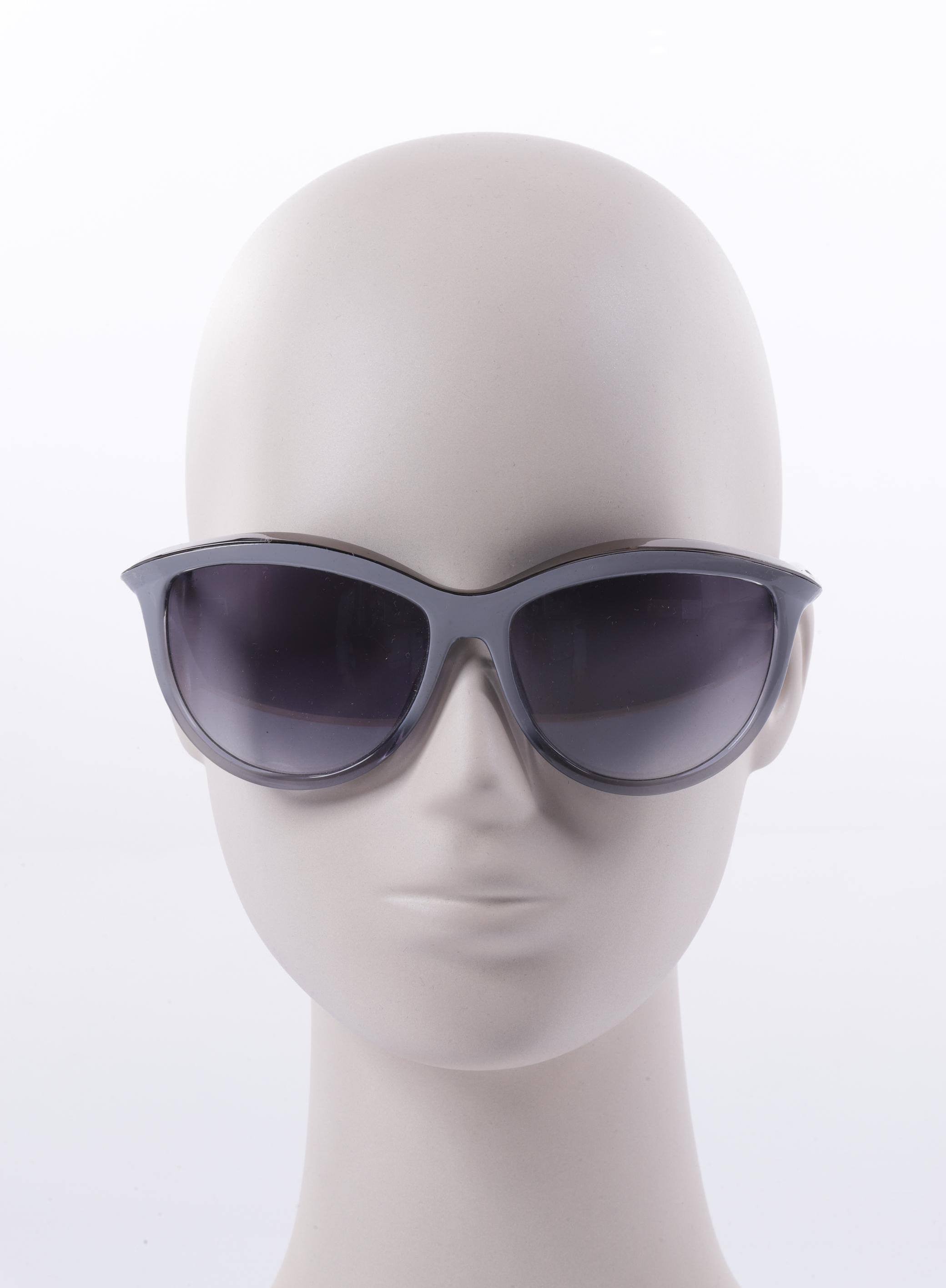 

Michael Michael Kors Damen Sonnenbrille, grau, Gr.