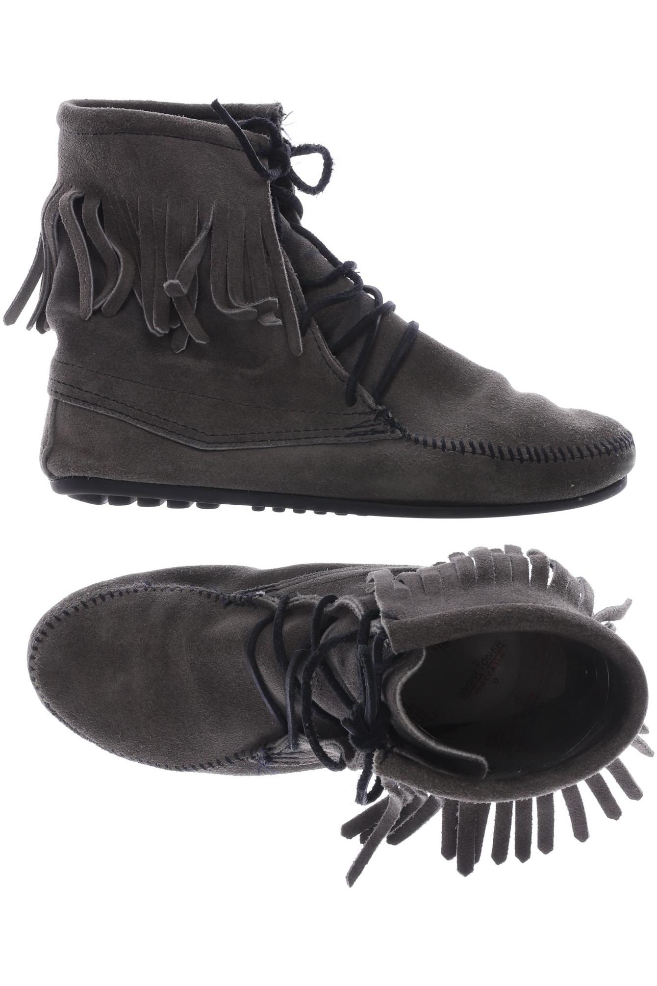 

Minnetonka Damen Stiefelette, grau, Gr. 42