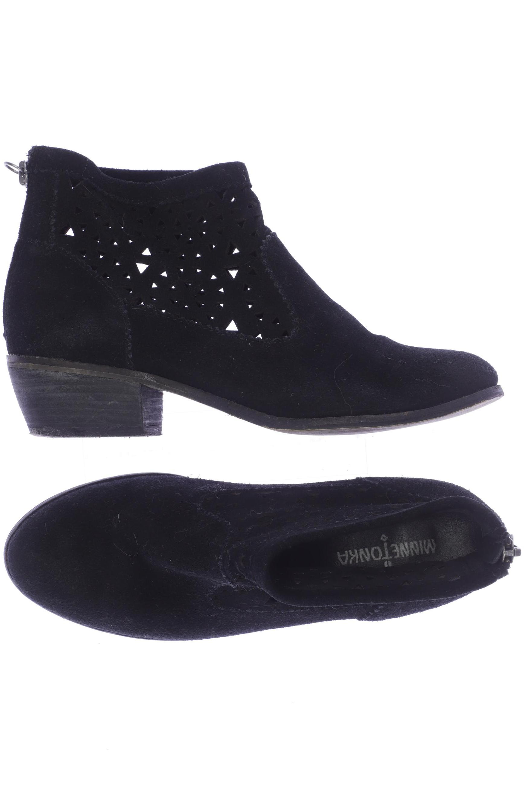 

Minnetonka Damen Stiefelette, schwarz, Gr. 7