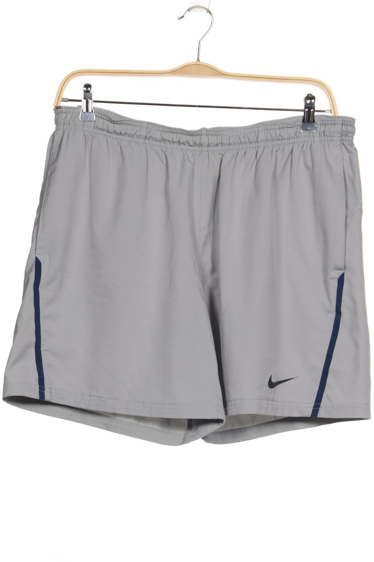 

Nike Herren Shorts, grün, Gr. 54