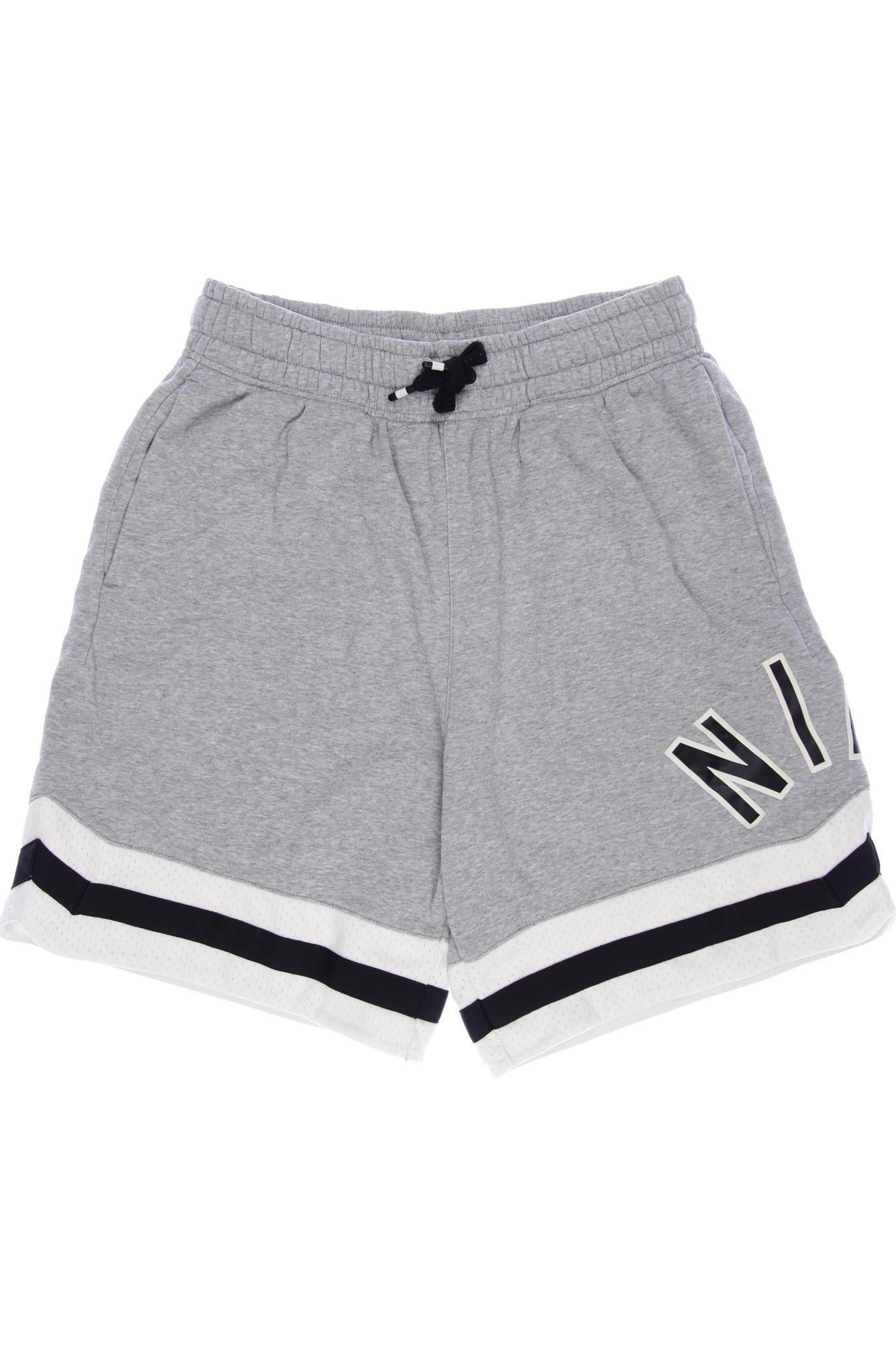 

Nike Herren Shorts, grau, Gr. 48