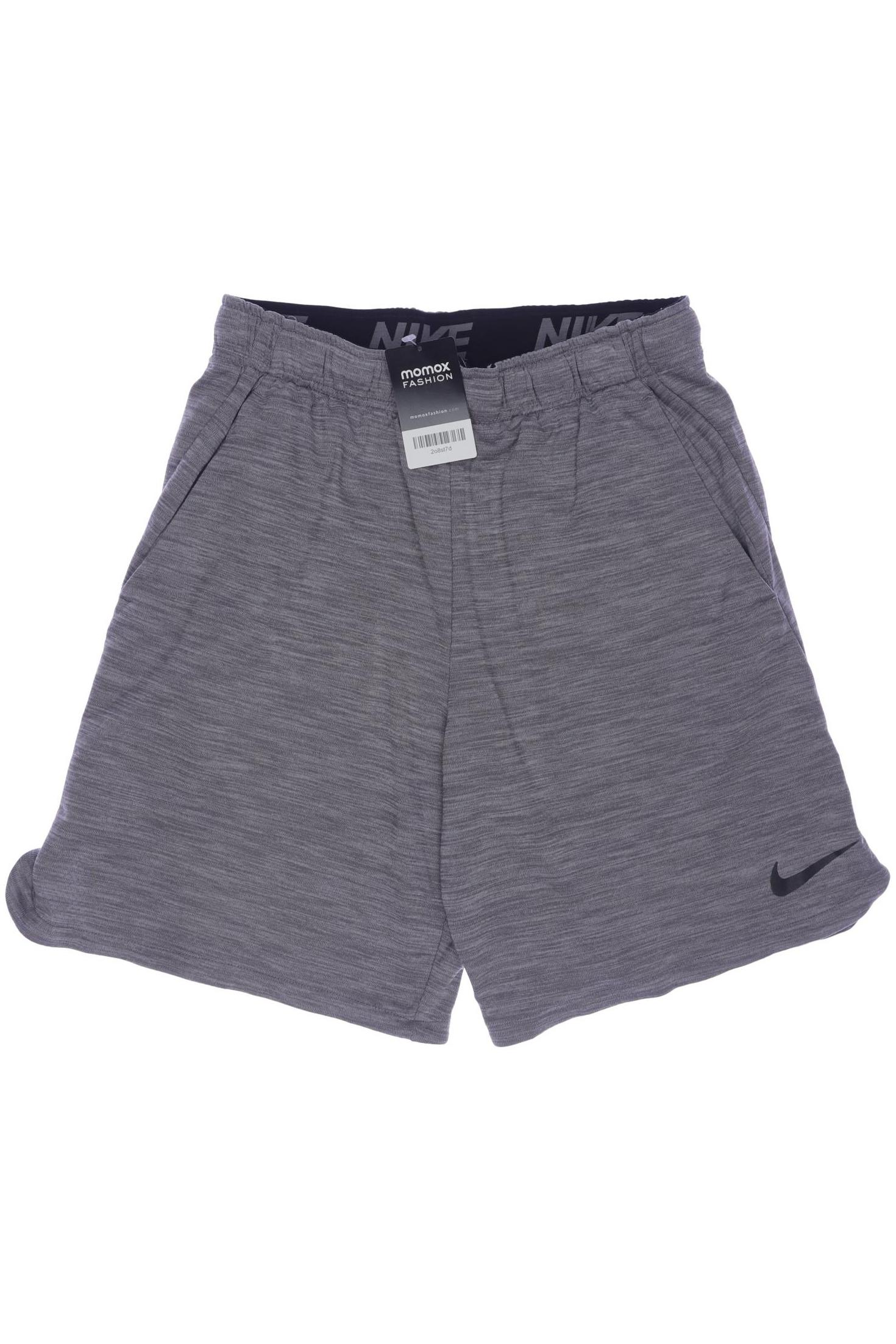 

Nike Herren Shorts, grau, Gr. 48