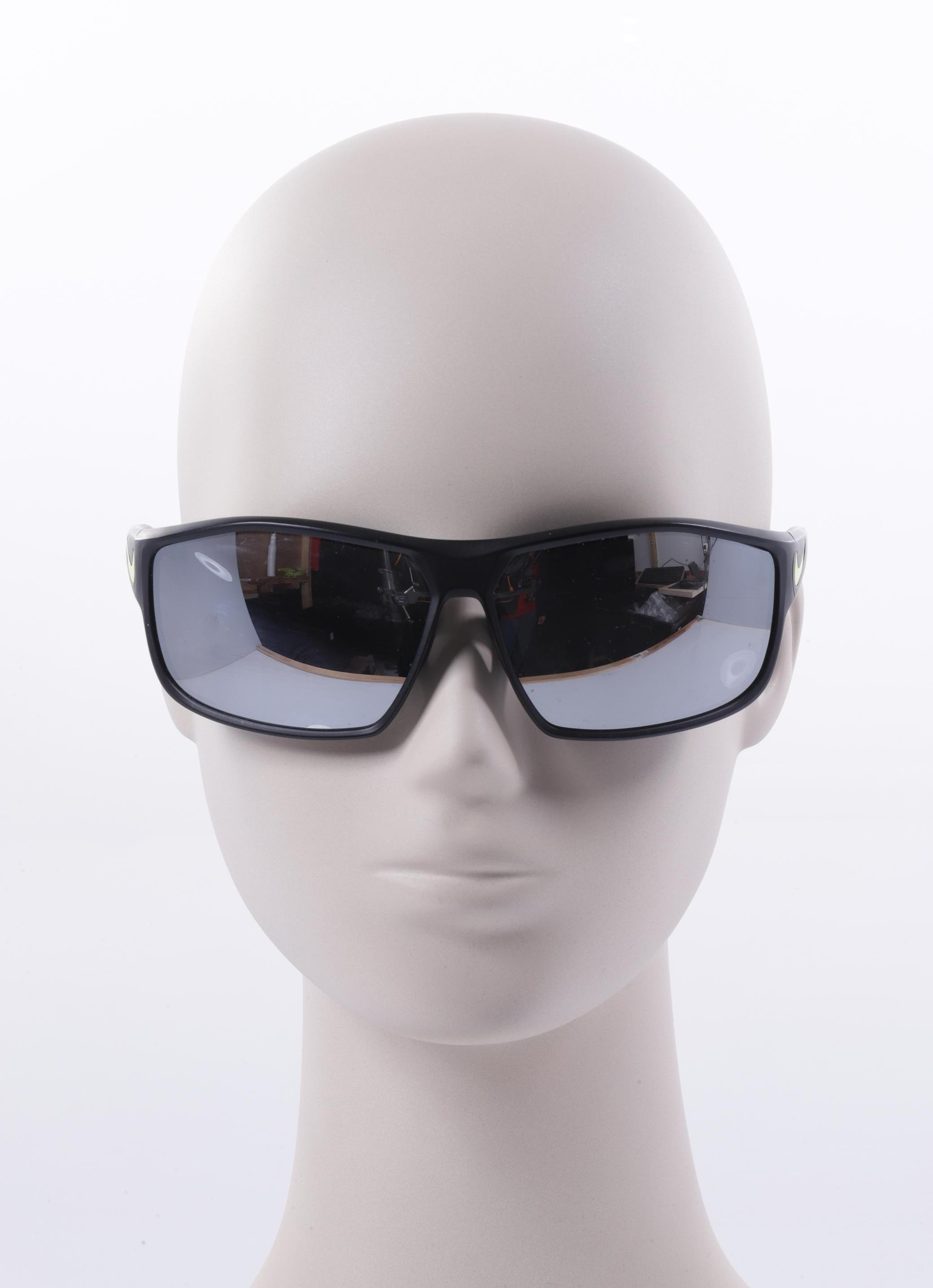 

Nike Herren Sonnenbrille, schwarz, Gr.