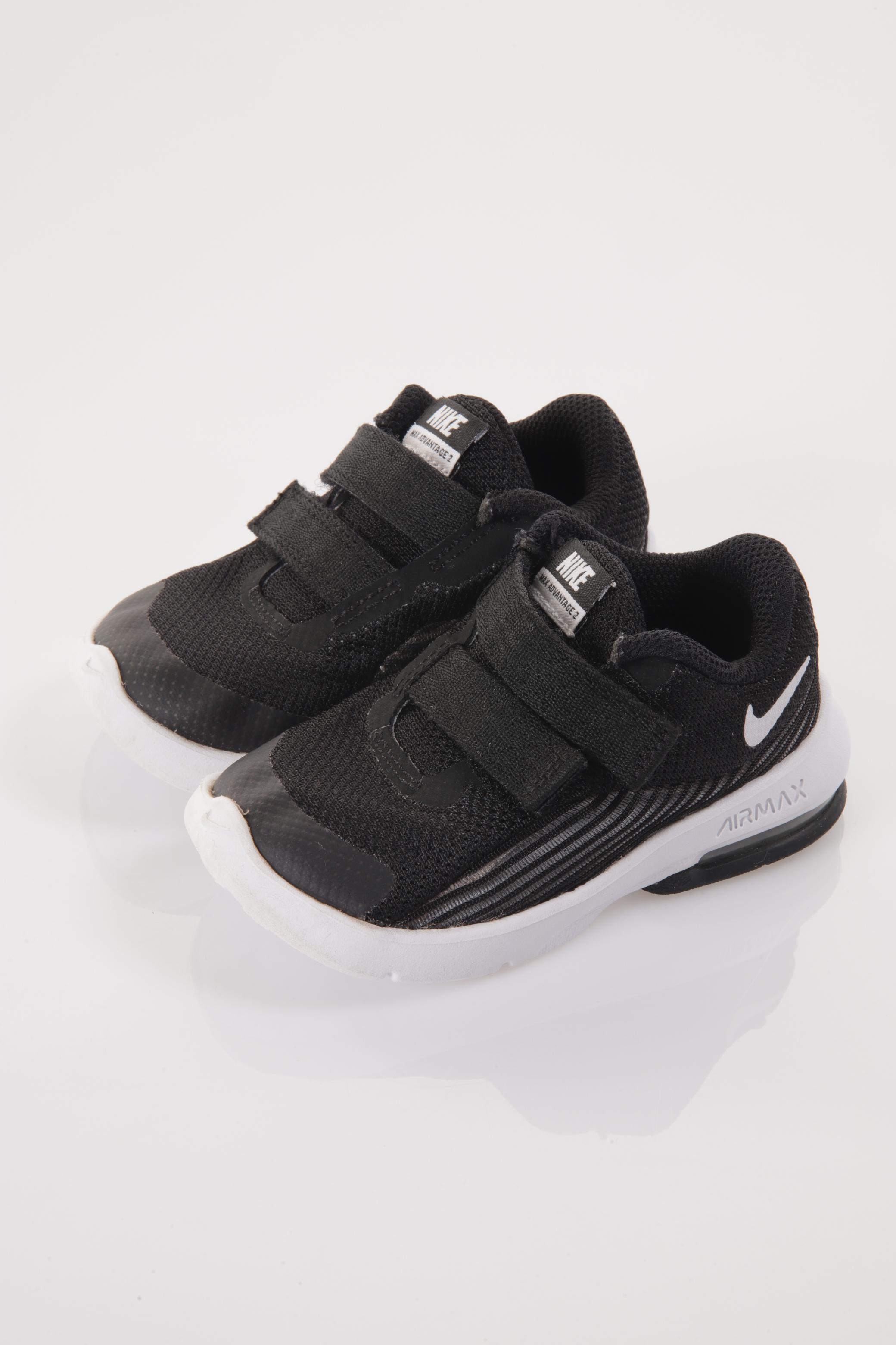 

Nike Herren Kinderschuhe, schwarz, Gr. 21