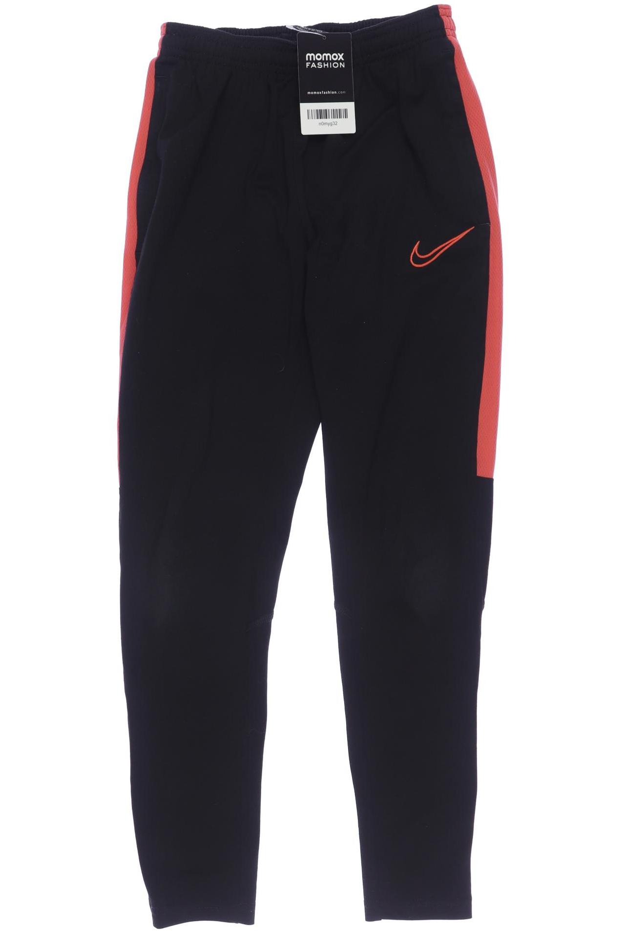 

Nike Herren Stoffhose, schwarz, Gr. 134