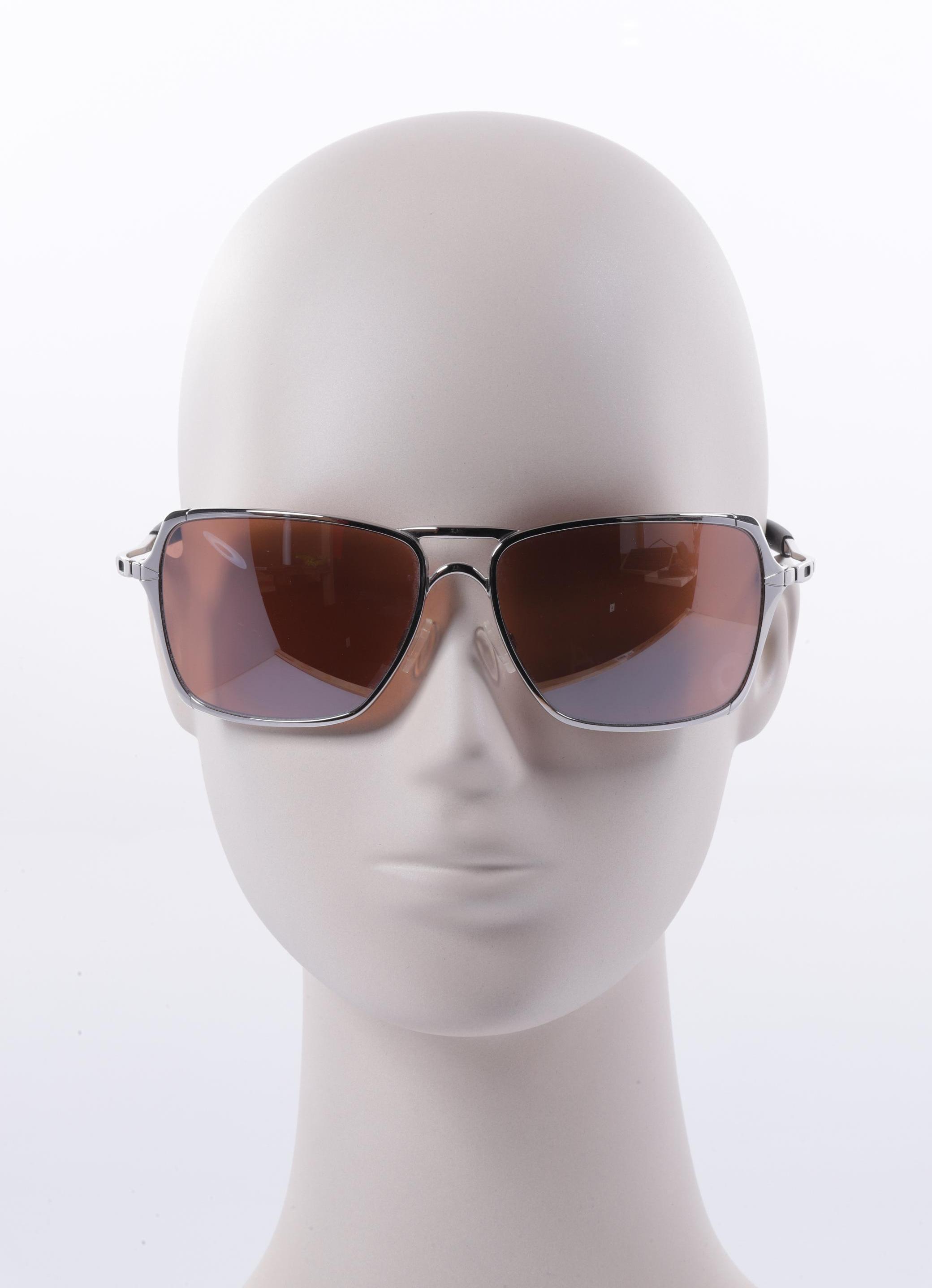 

Oakley Herren Sonnenbrille, silber, Gr.