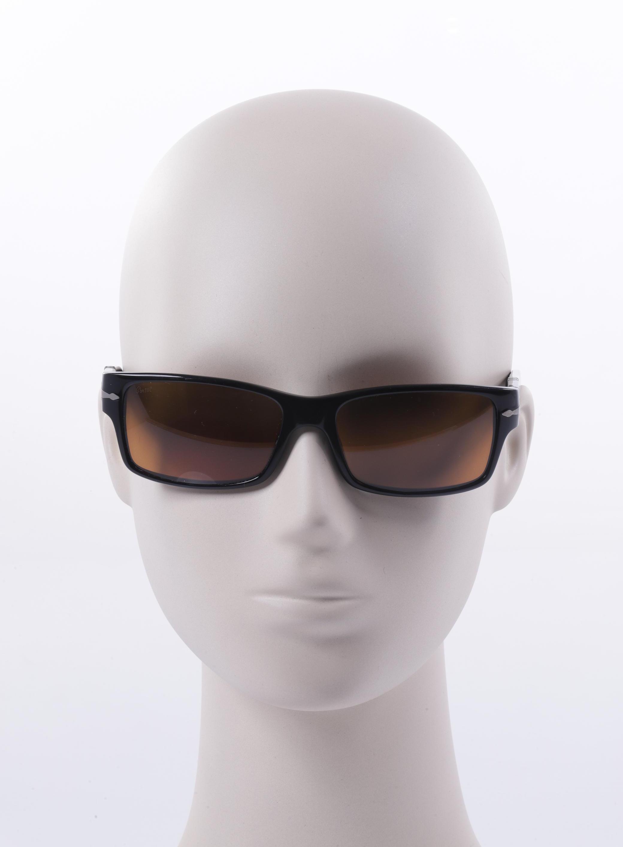

Persol Damen Sonnenbrille, schwarz, Gr.