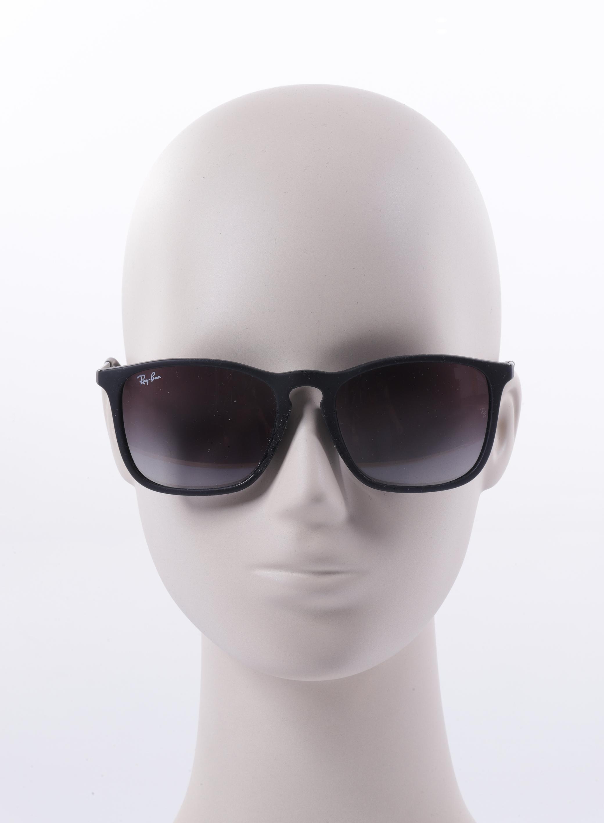 

Ray-Ban Damen Sonnenbrille, schwarz, Gr.