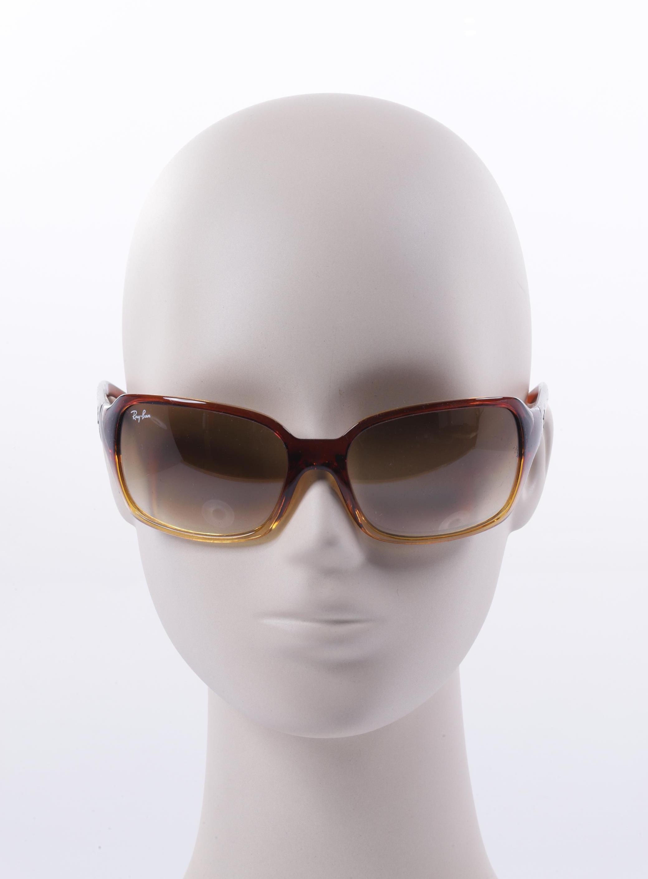 

Ray-Ban Damen Sonnenbrille, braun, Gr.