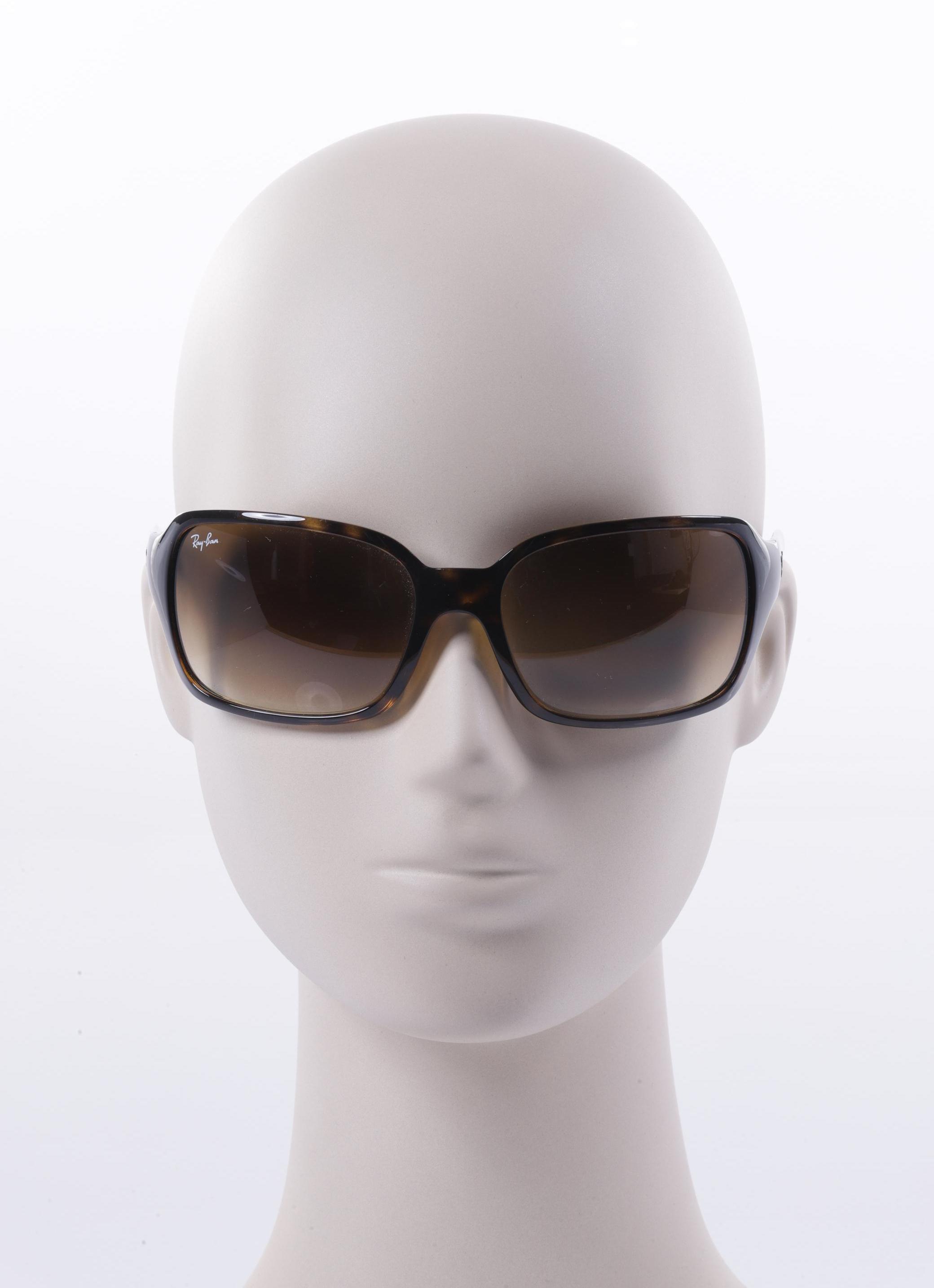 

Ray-Ban Damen Sonnenbrille, braun, Gr.