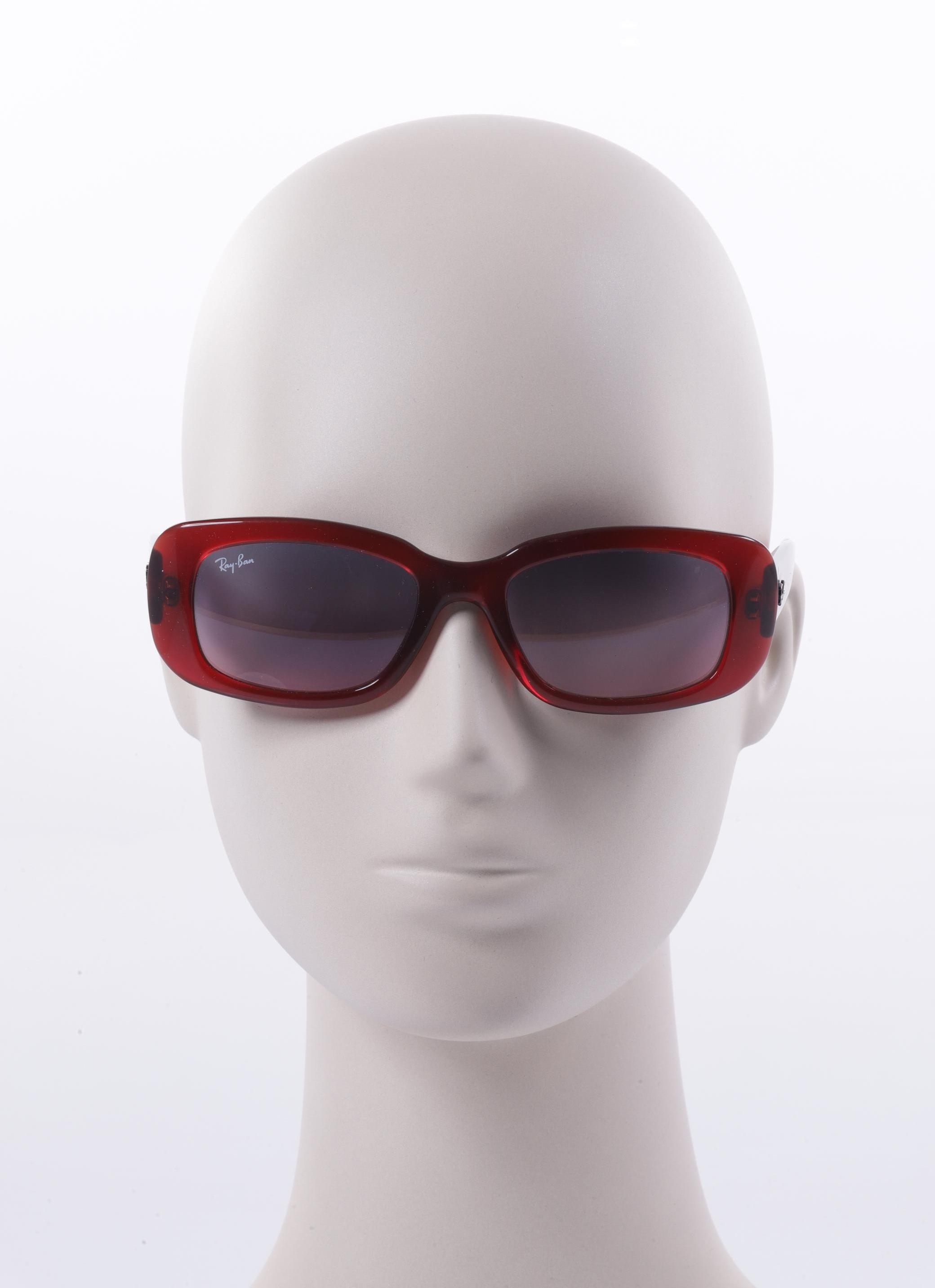 

Ray-Ban Damen Sonnenbrille, rot, Gr.