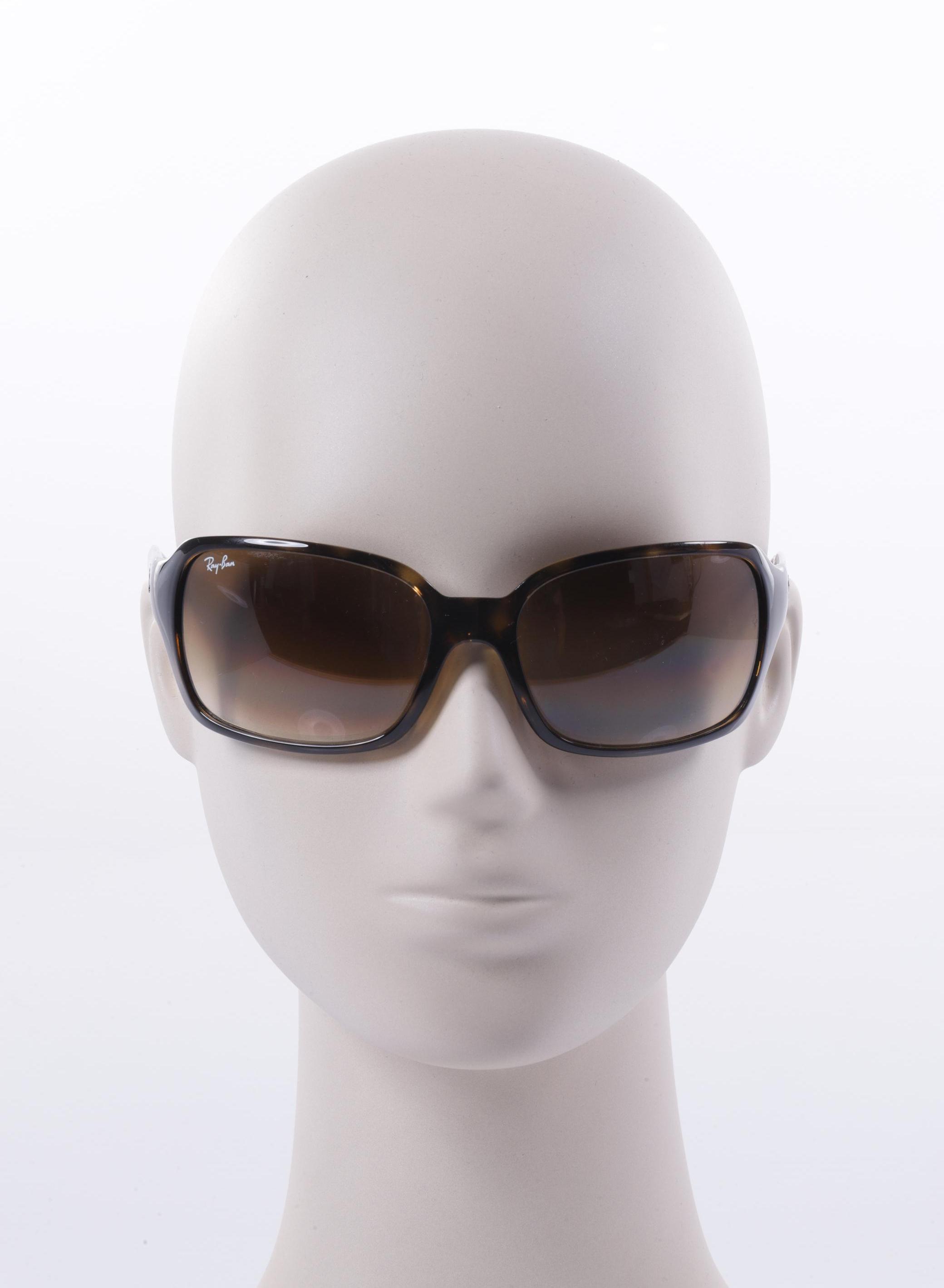 

Ray-Ban Damen Sonnenbrille, braun, Gr.