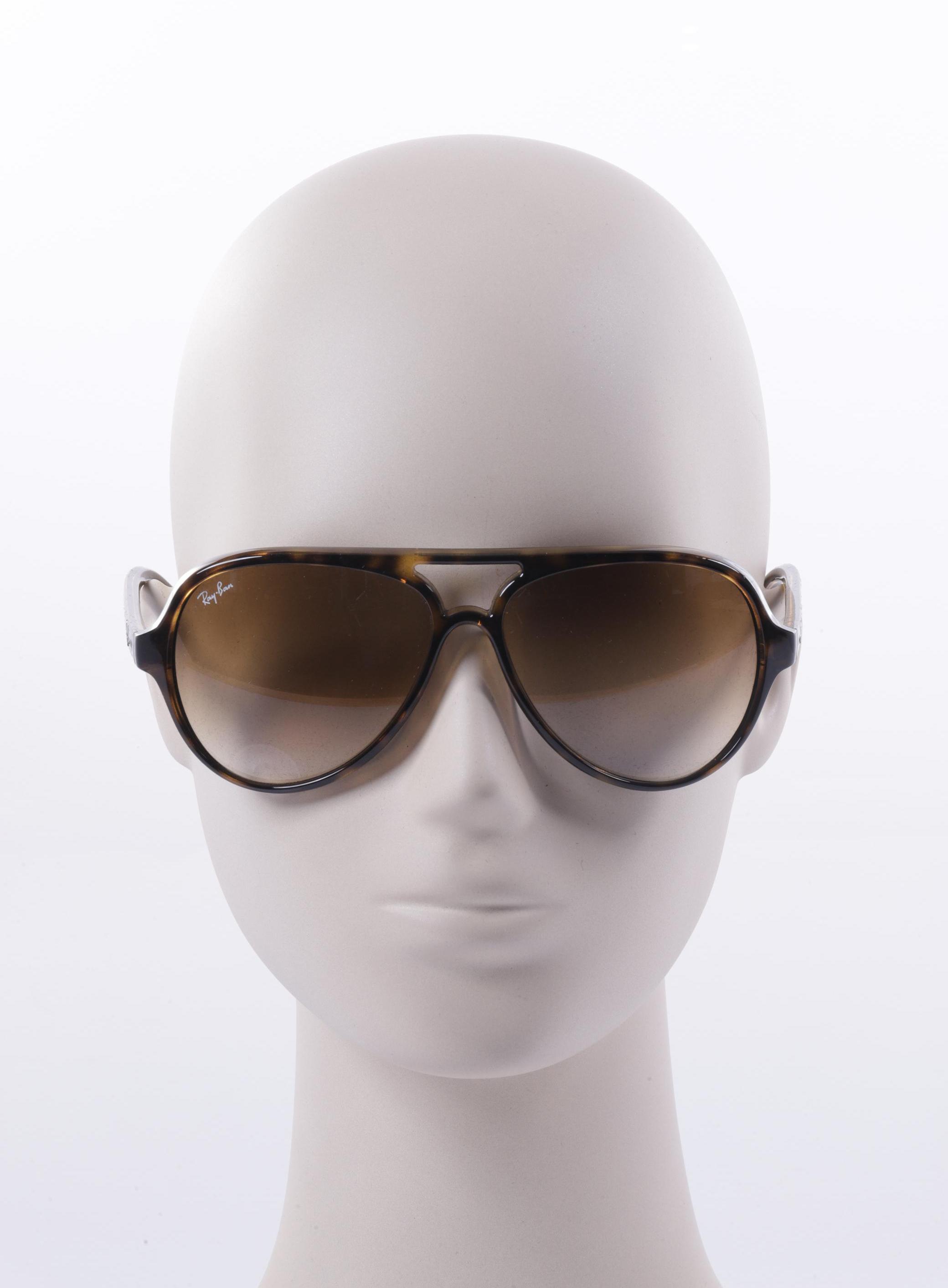 

Ray-Ban Damen Sonnenbrille, braun, Gr.