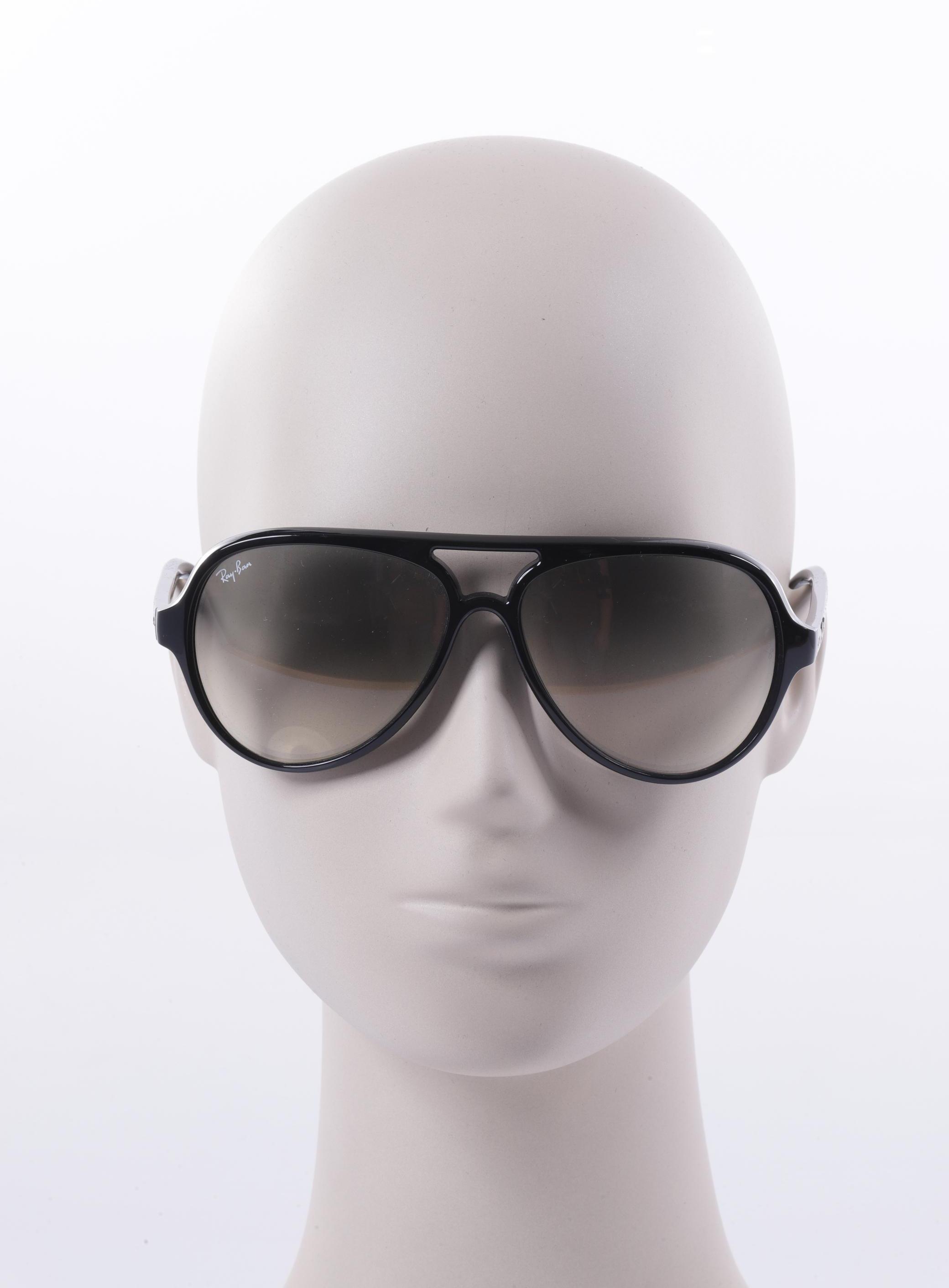 

Ray-Ban Herren Sonnenbrille, schwarz, Gr.
