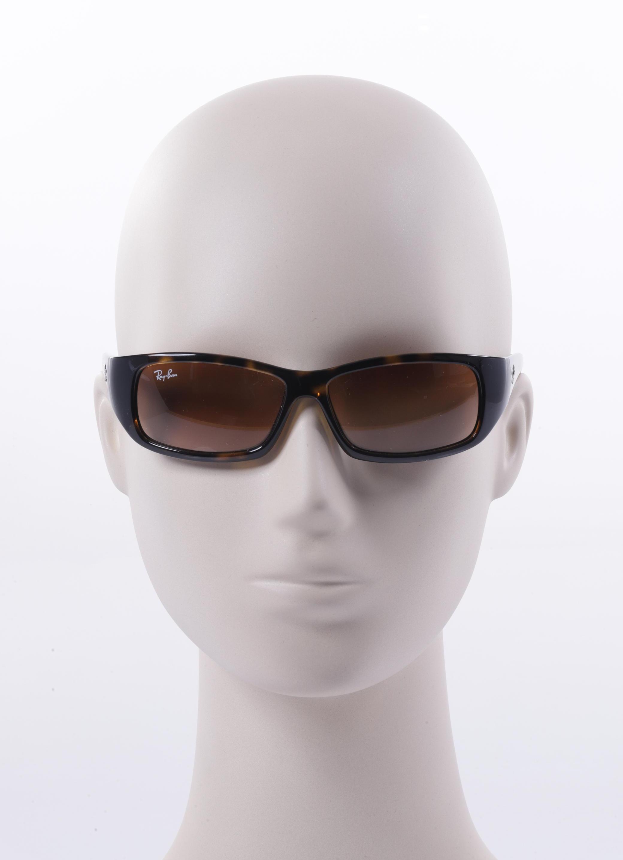 

Ray-Ban Damen Sonnenbrille, braun, Gr.