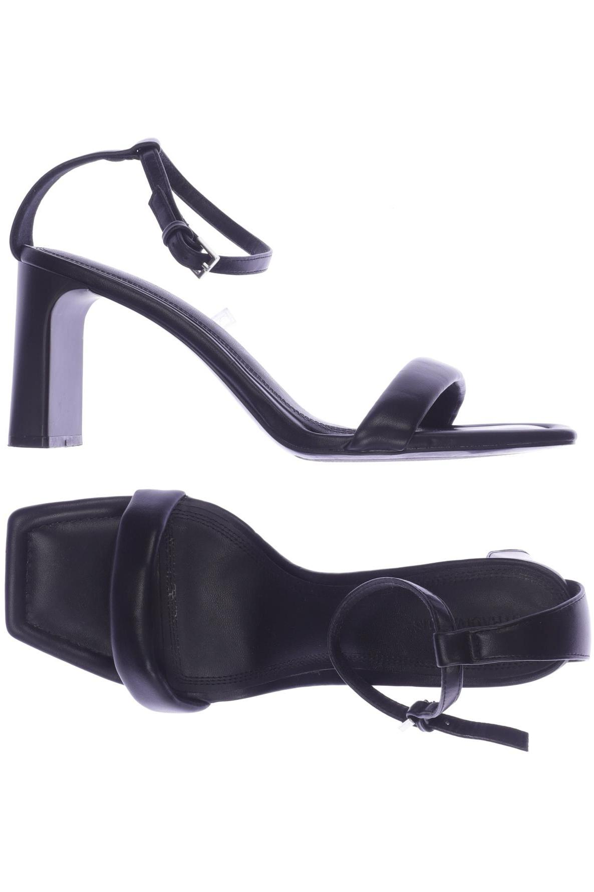 

Stradivarius Damen Sandale, schwarz