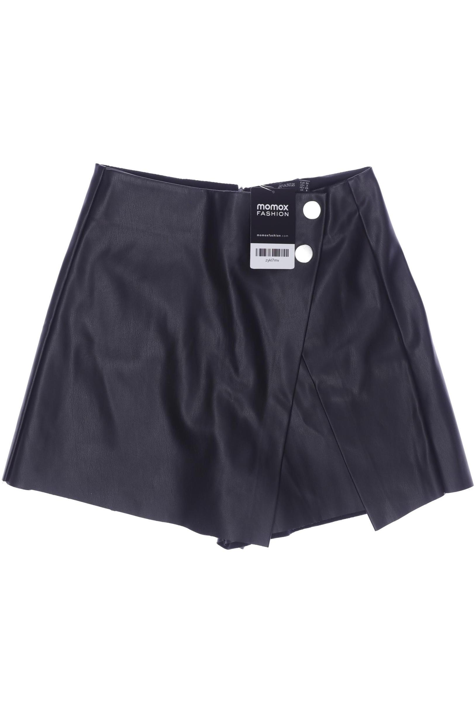 

Stradivarius Damen Shorts, schwarz