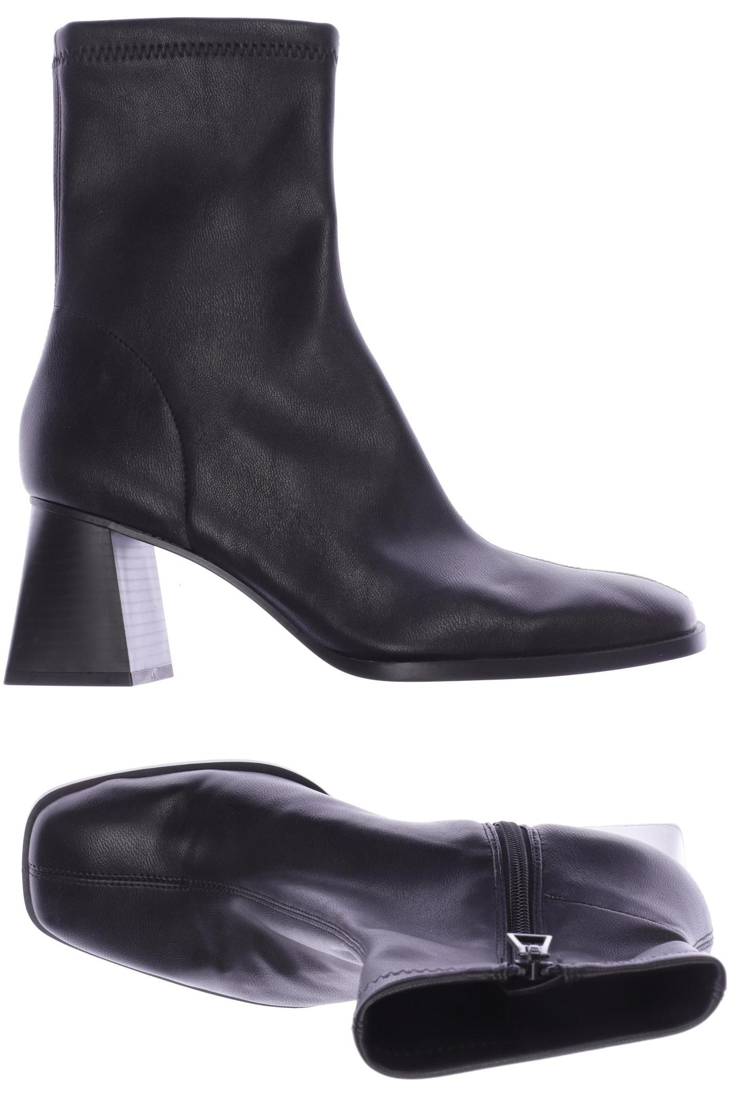 

Stradivarius Damen Stiefelette, schwarz