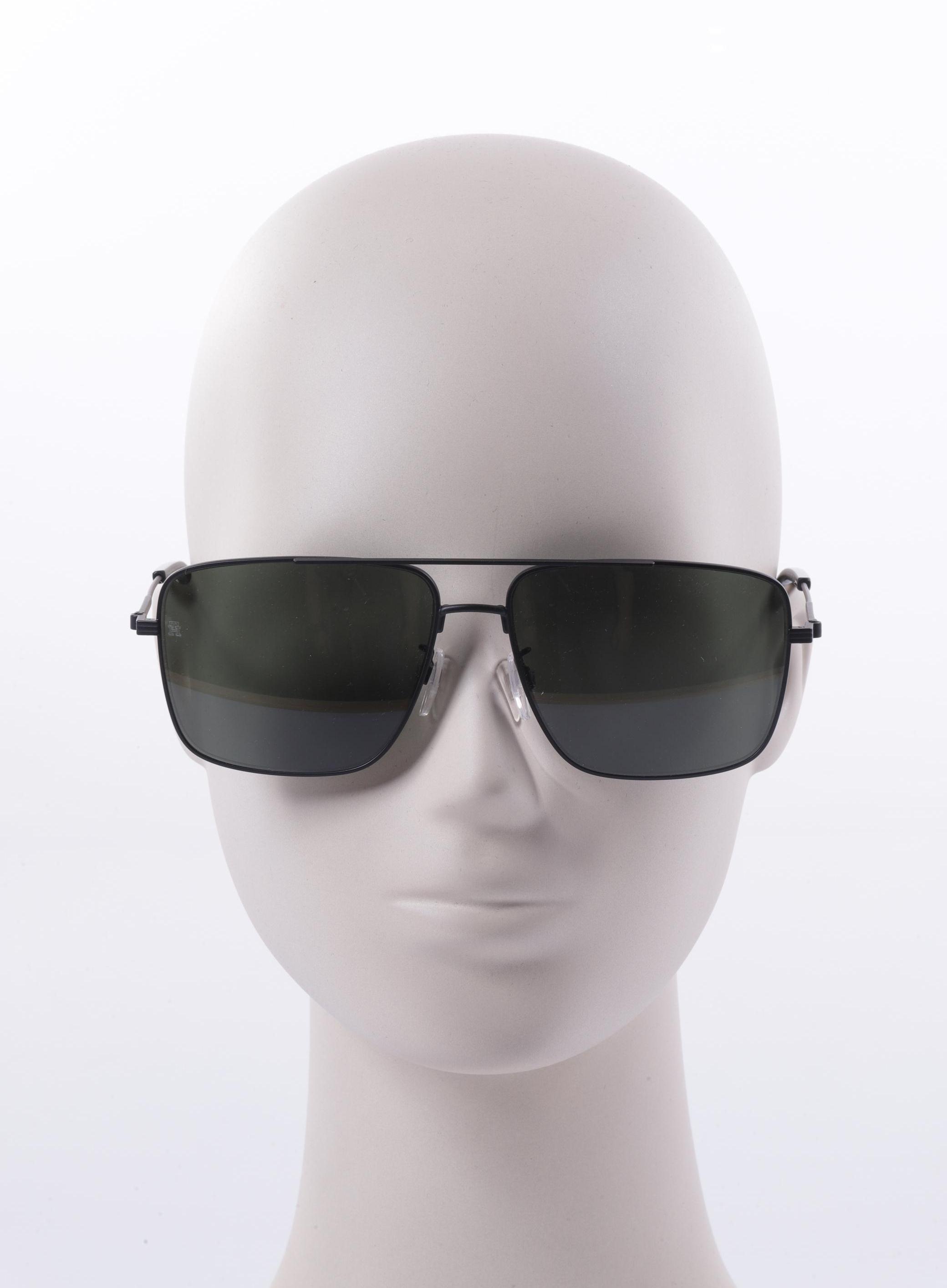 

Tommy Hilfiger Damen Sonnenbrille, schwarz, Gr.