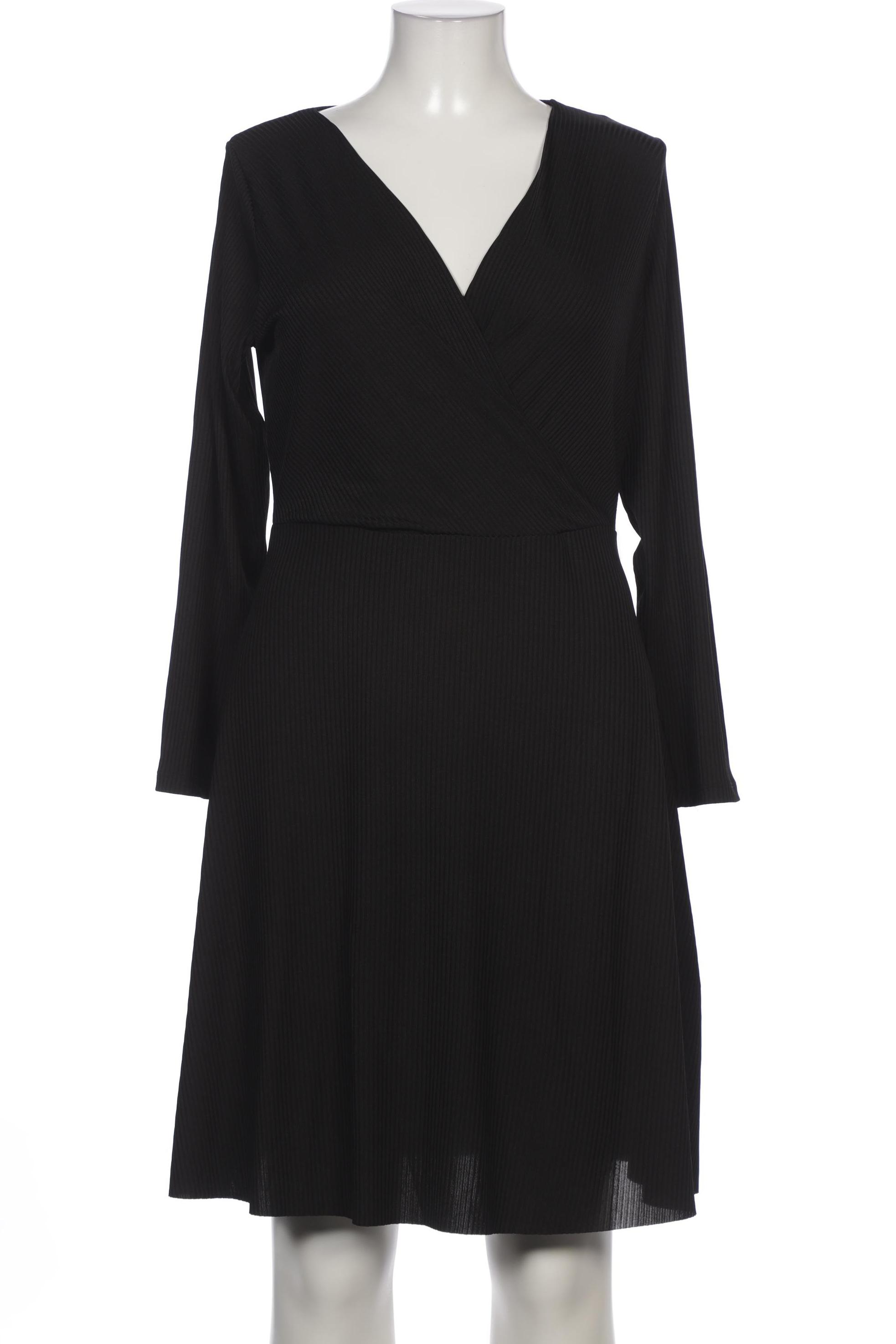 

Trendyol Damen Kleid, schwarz