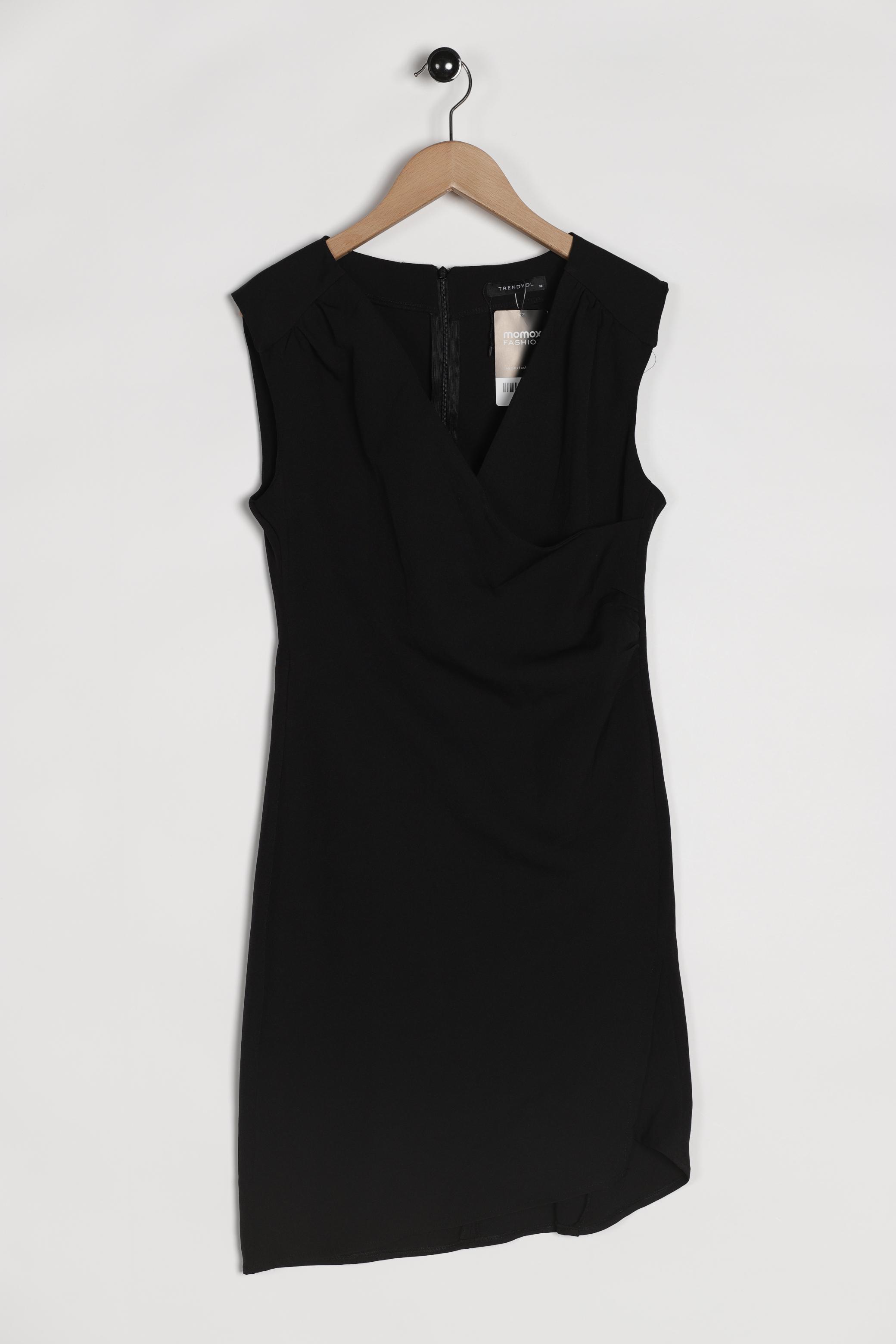 

Trendyol Damen Kleid, schwarz