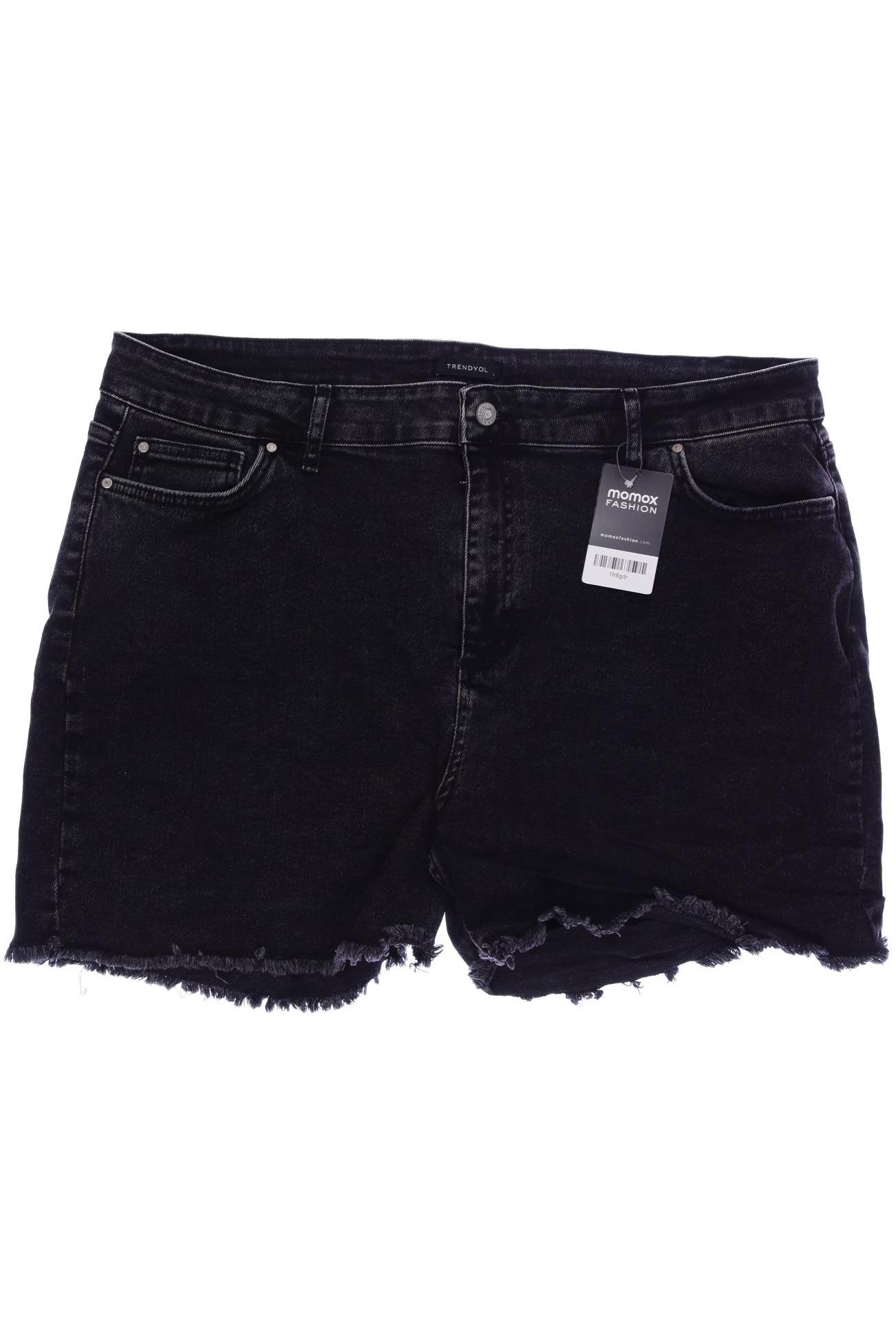 

Trendyol Damen Shorts, grau