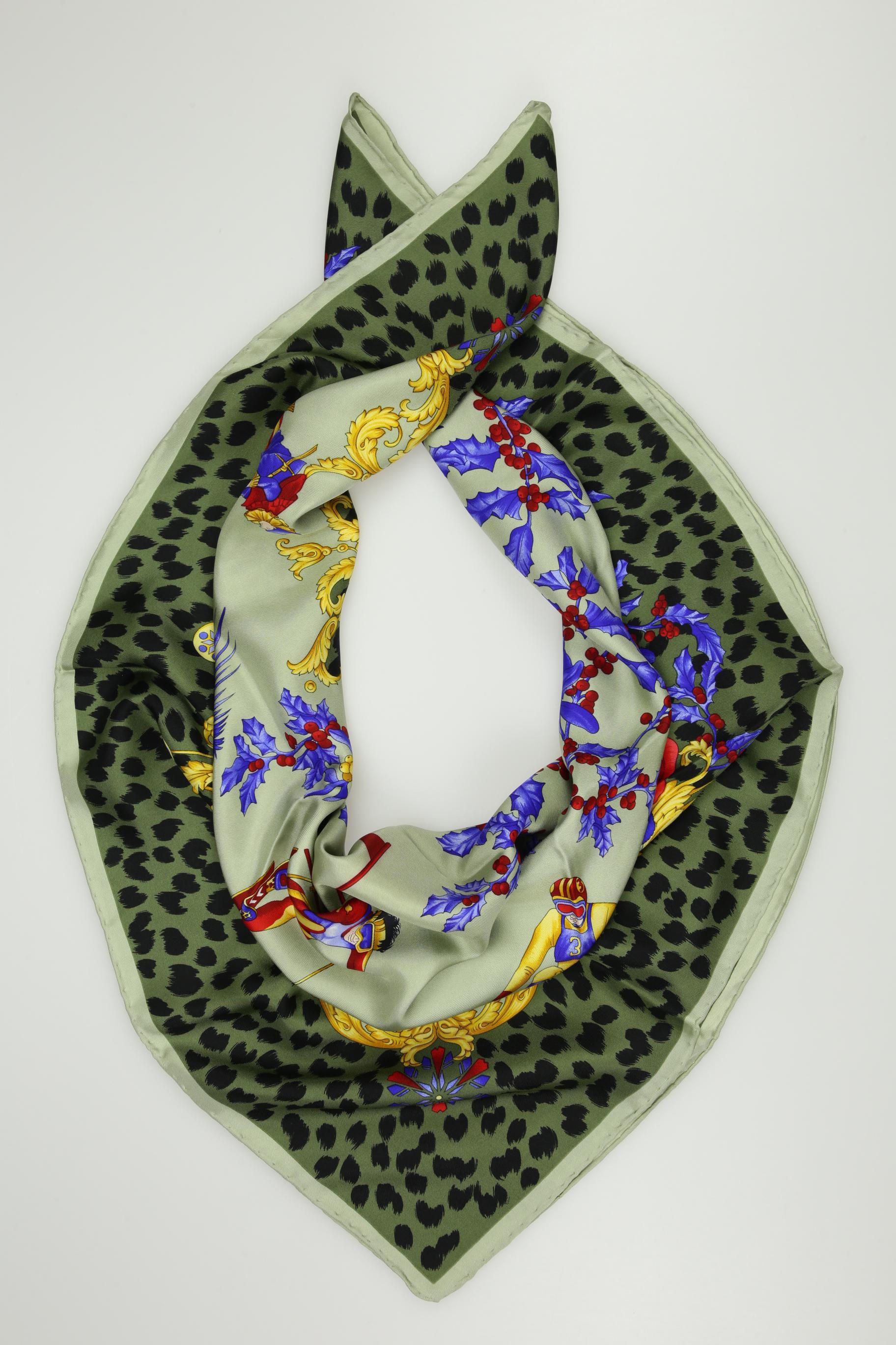 

Versace Damen Schal, hellgrün, Gr.