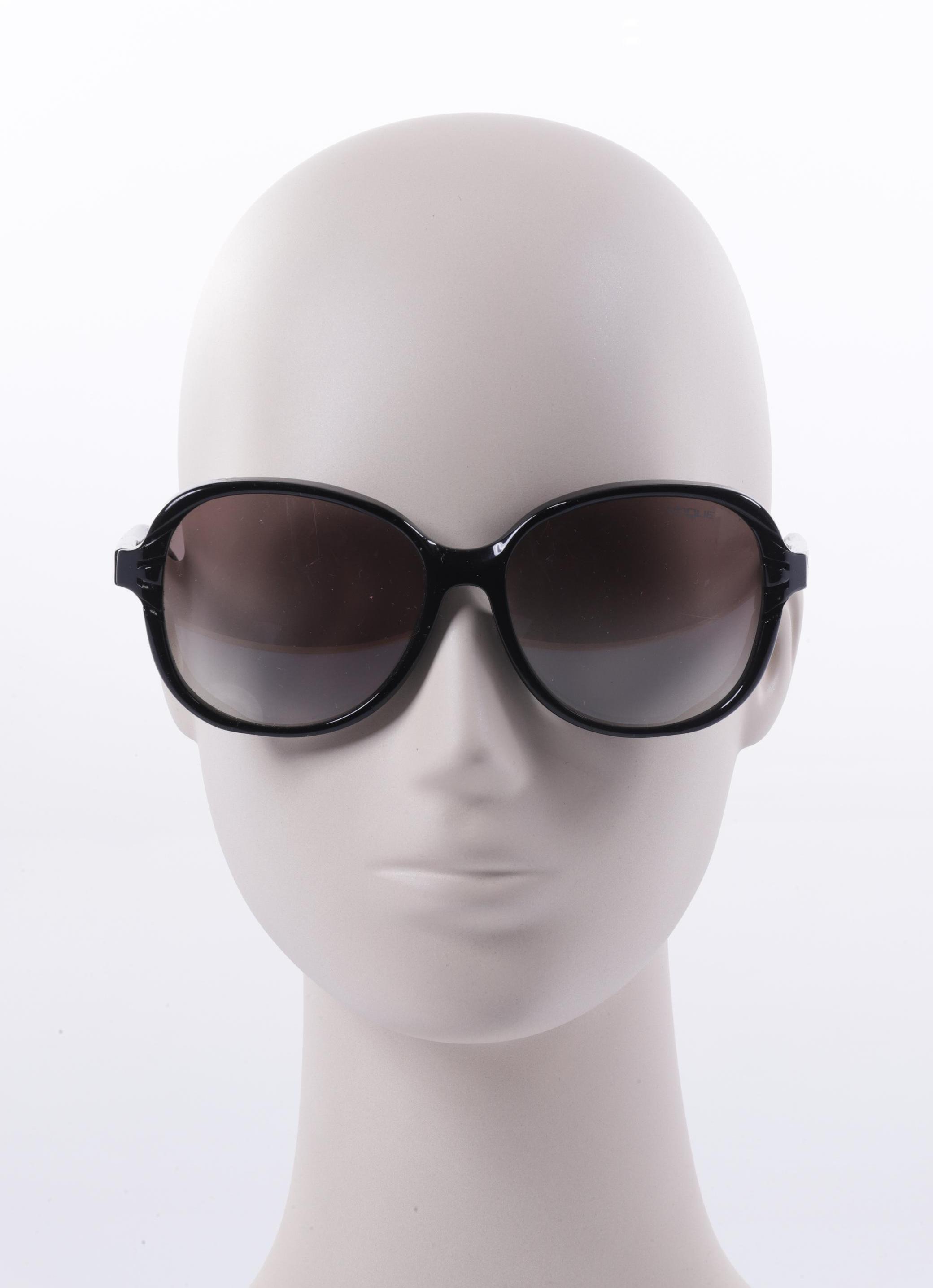 

vogue eyewear Damen Sonnenbrille, schwarz, Gr.