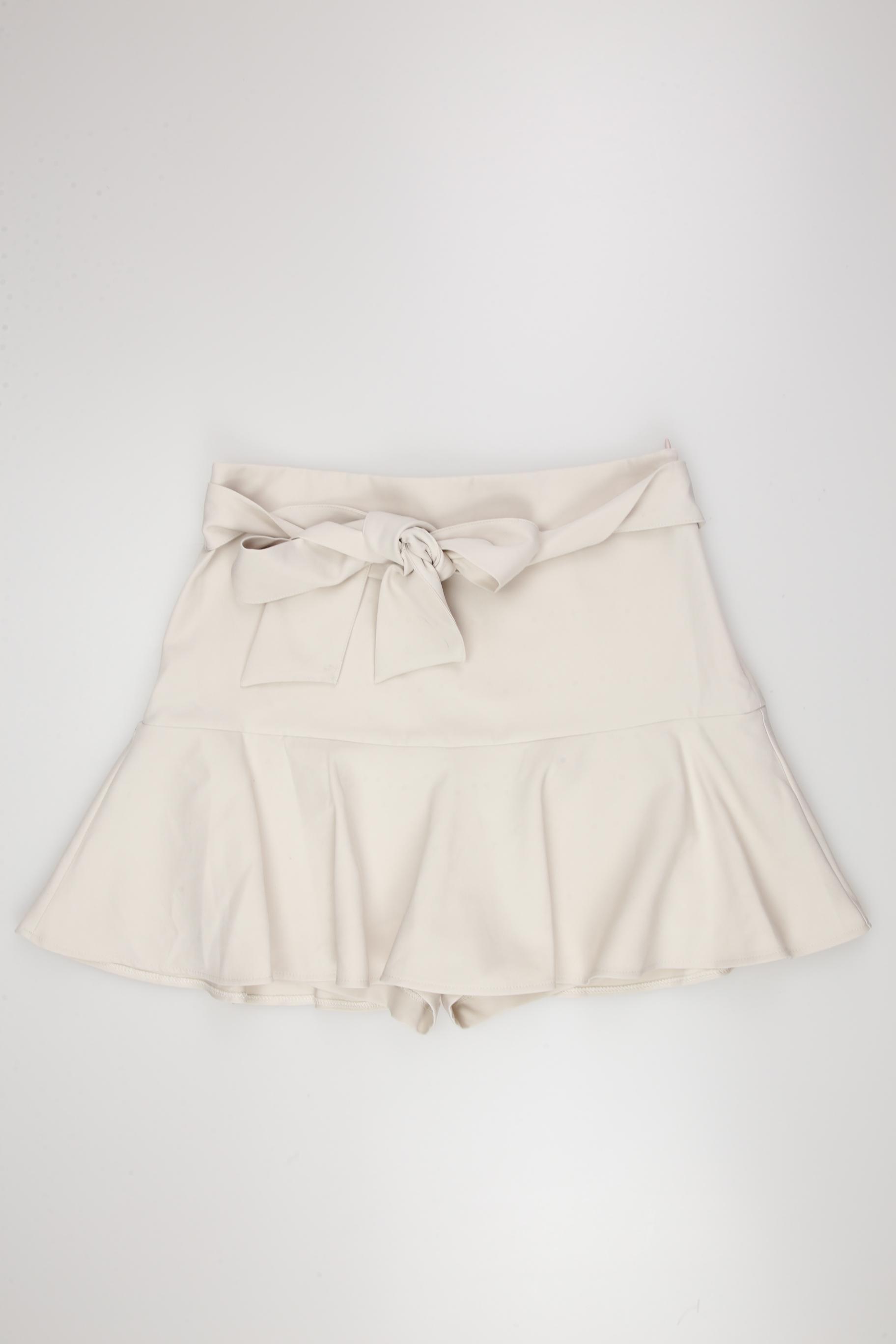 

ZARA Damen Shorts, beige