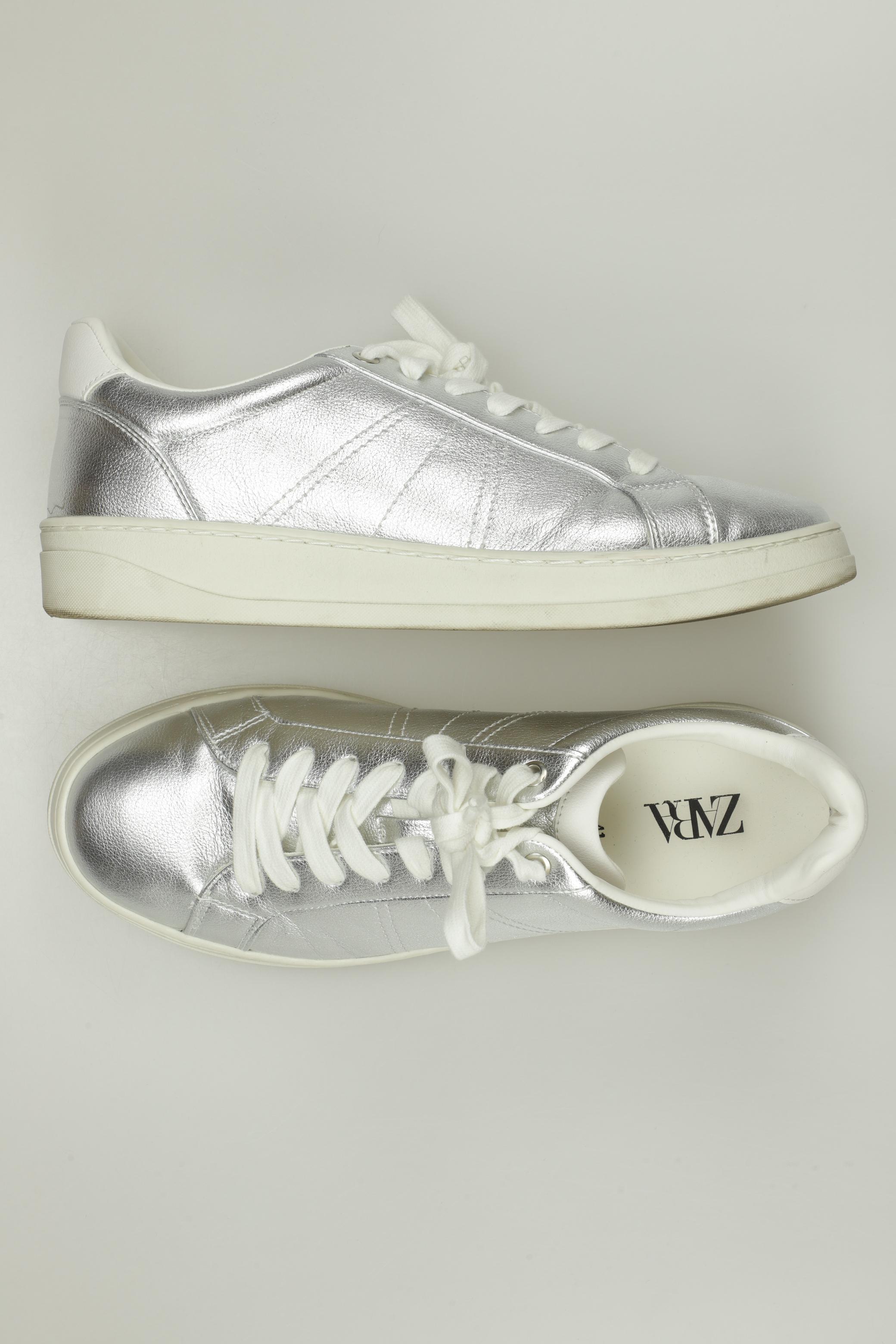

ZARA Damen Sneakers, silber
